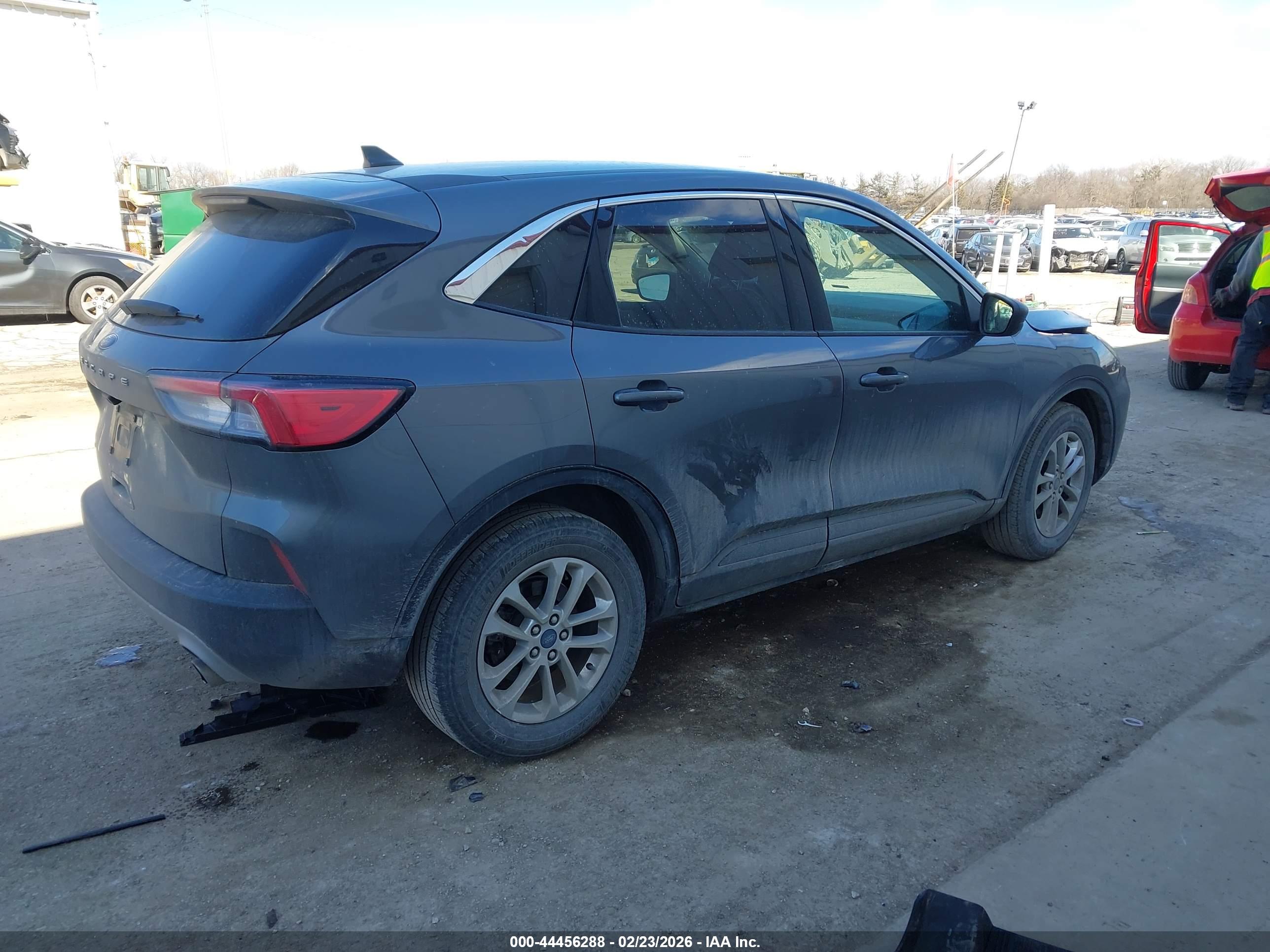 FORD ESCAPE image 4
