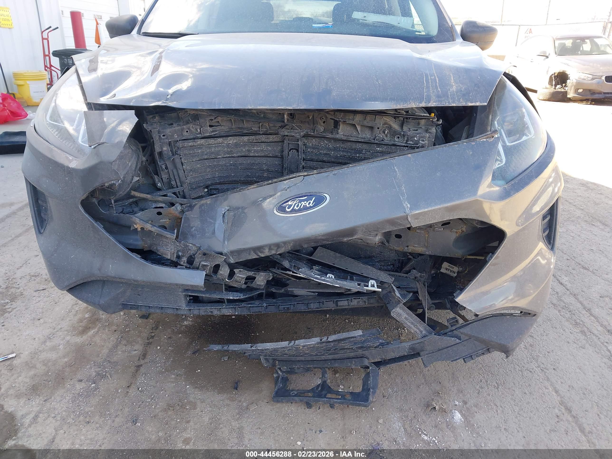 FORD ESCAPE image 6