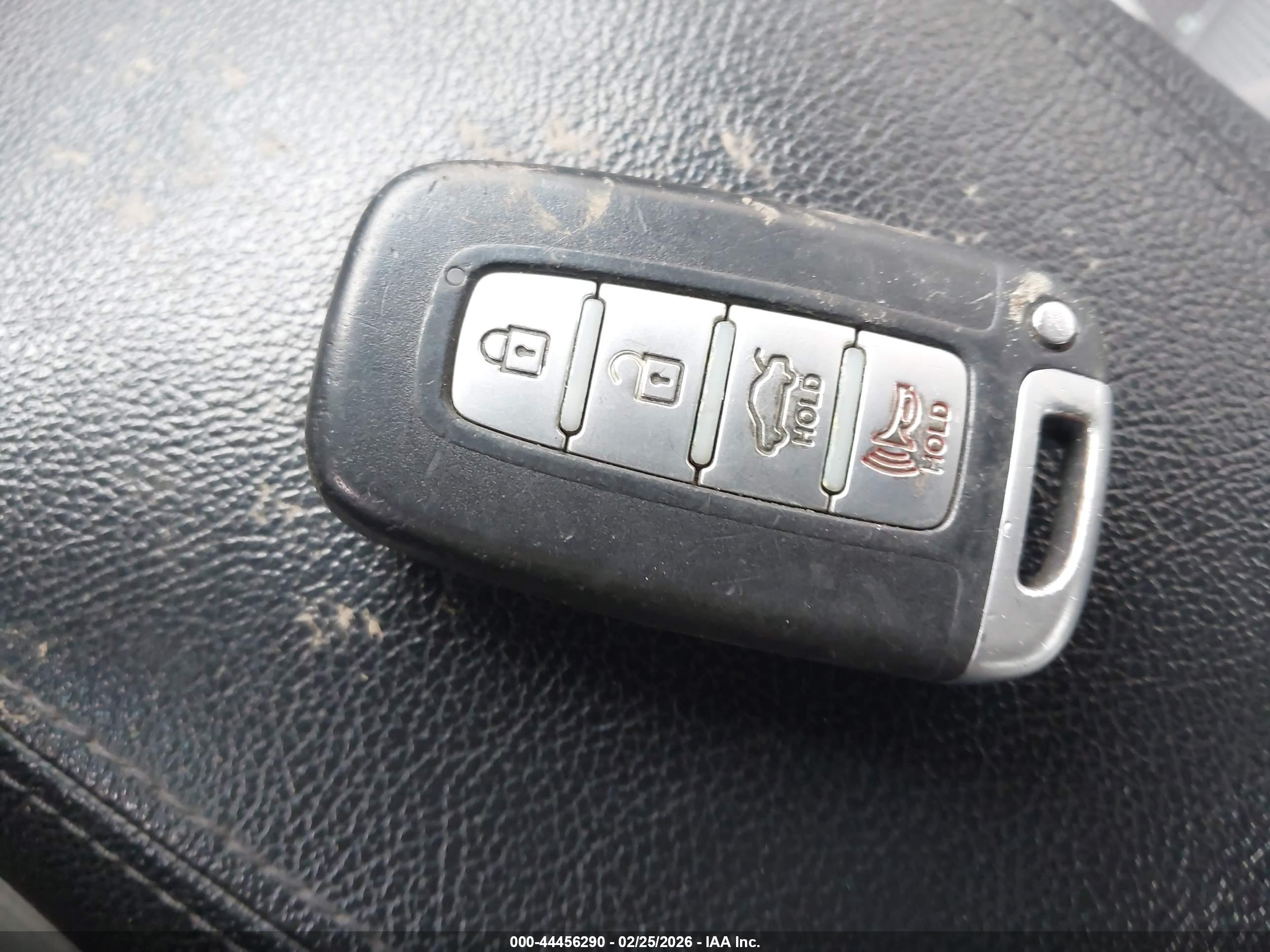 HYUNDAI SONATA image 11