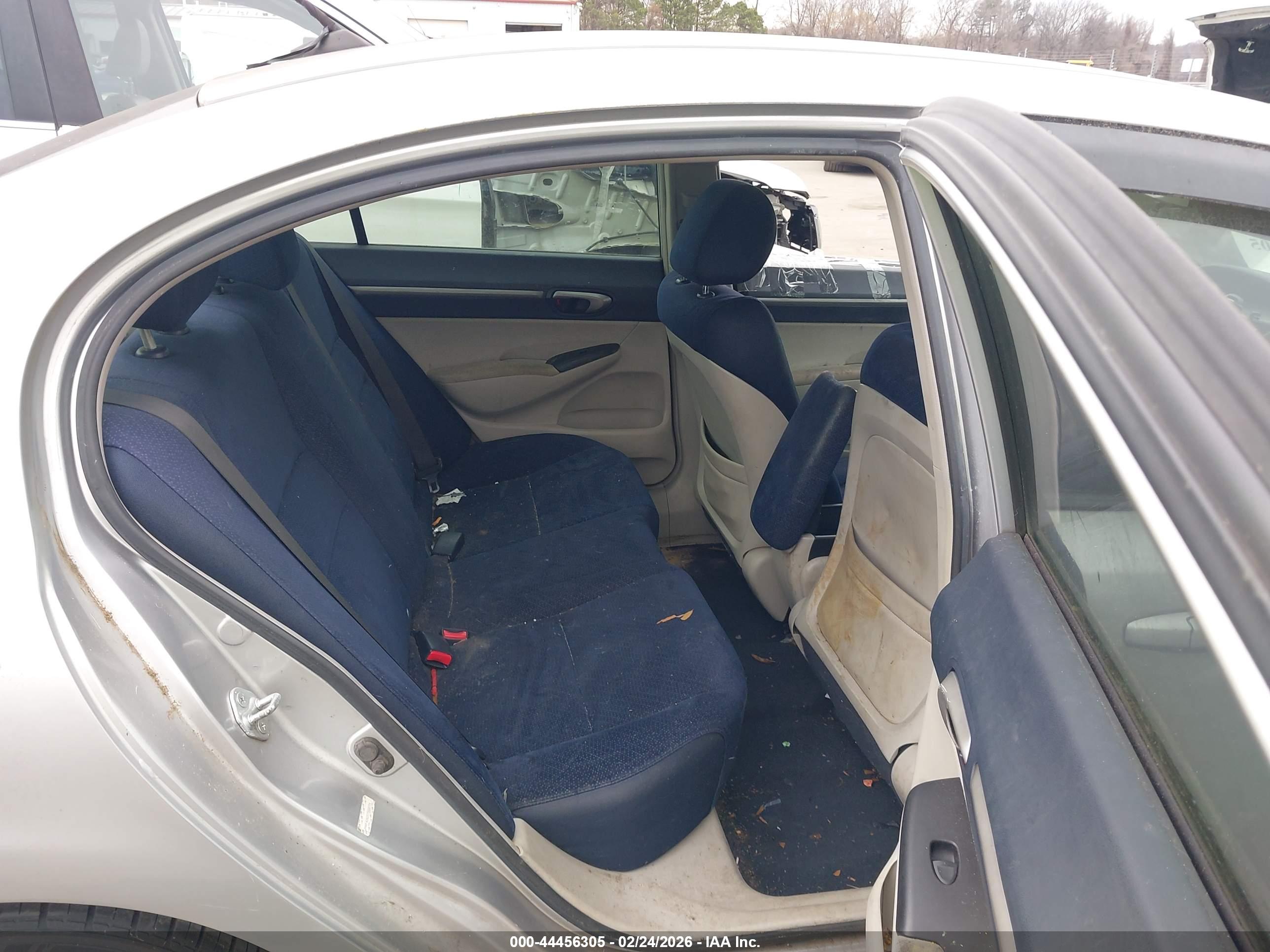HONDA CIVIC image 8