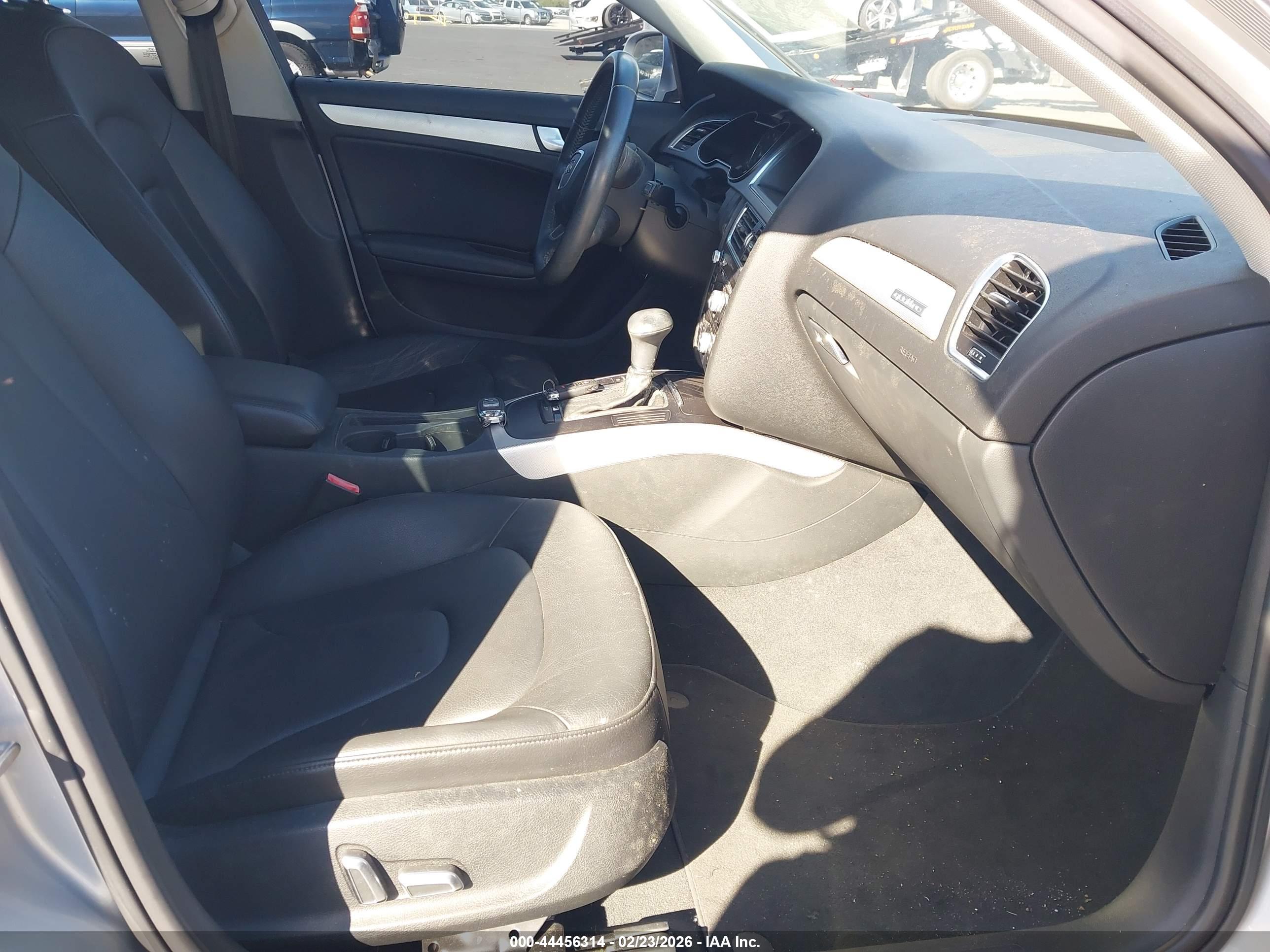 AUDI A4 image 5