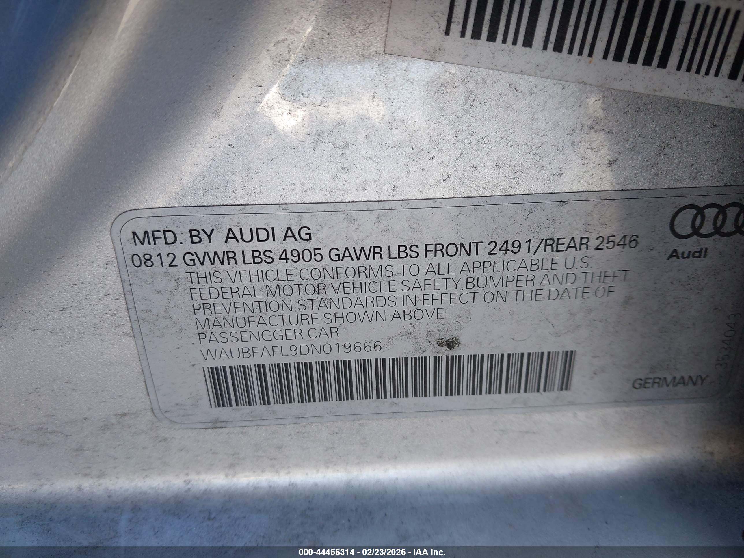 AUDI A4 image 9