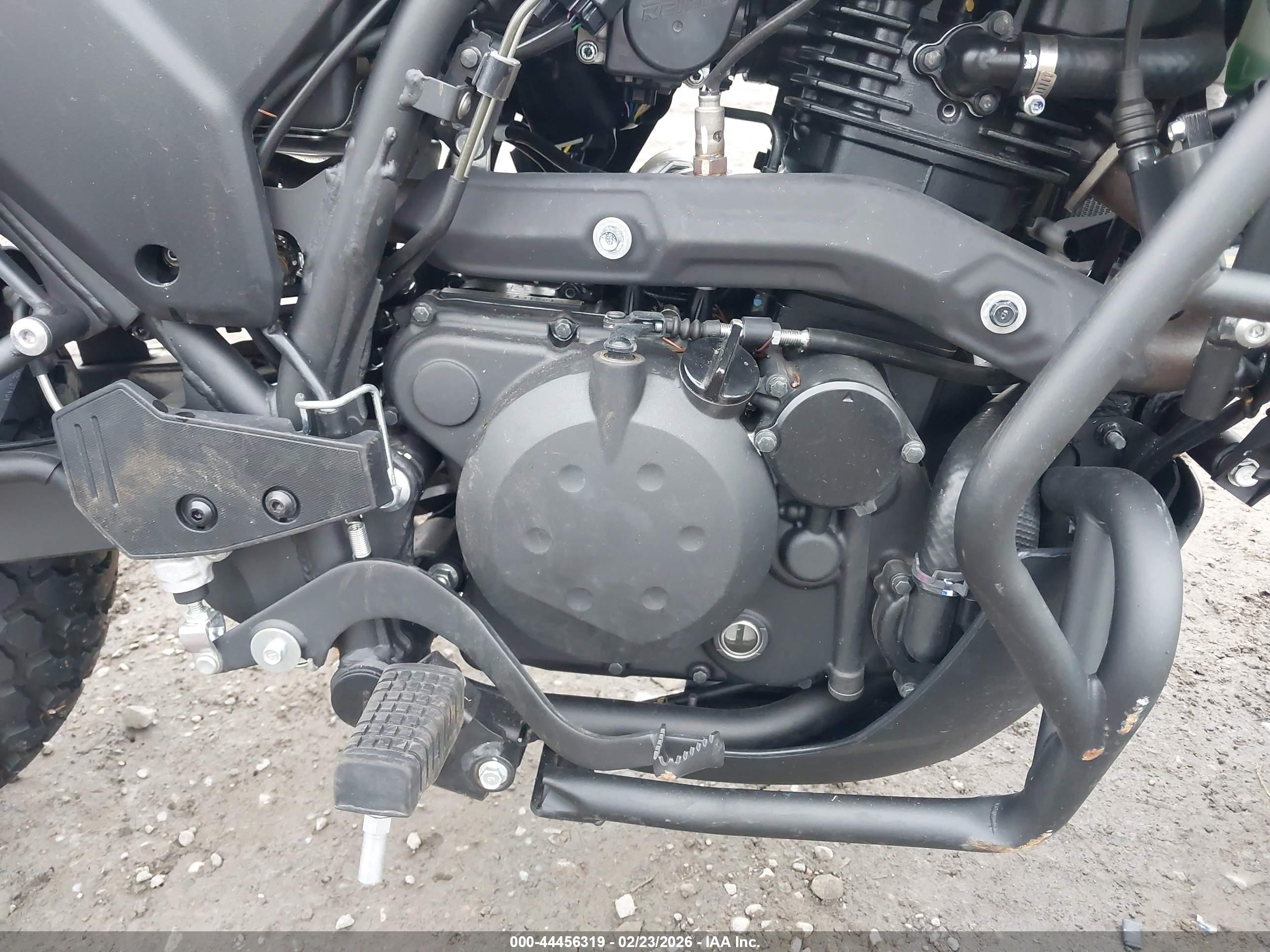 KAWASAKI KL650 image 8