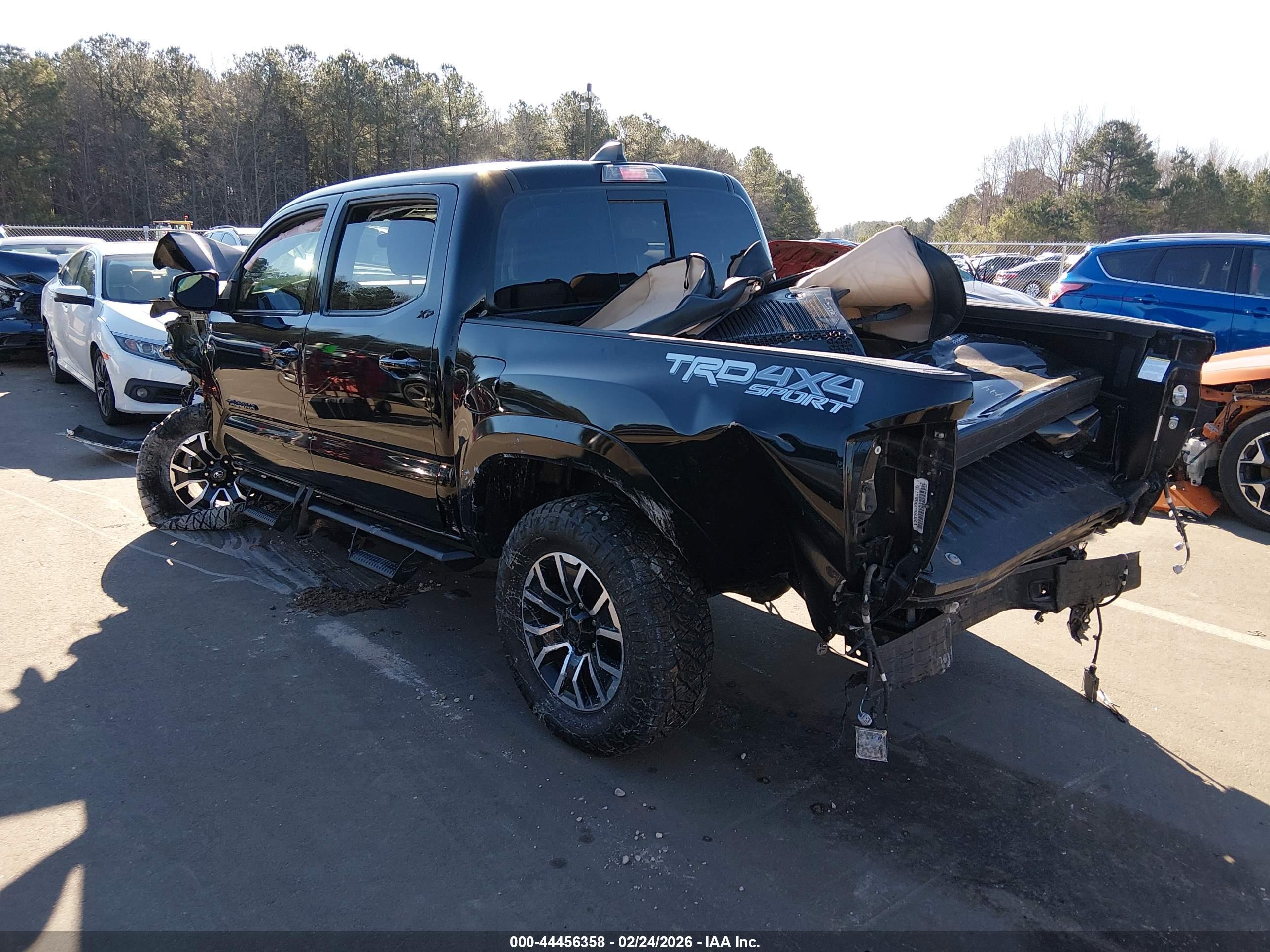 TOYOTA TACOMA image 3