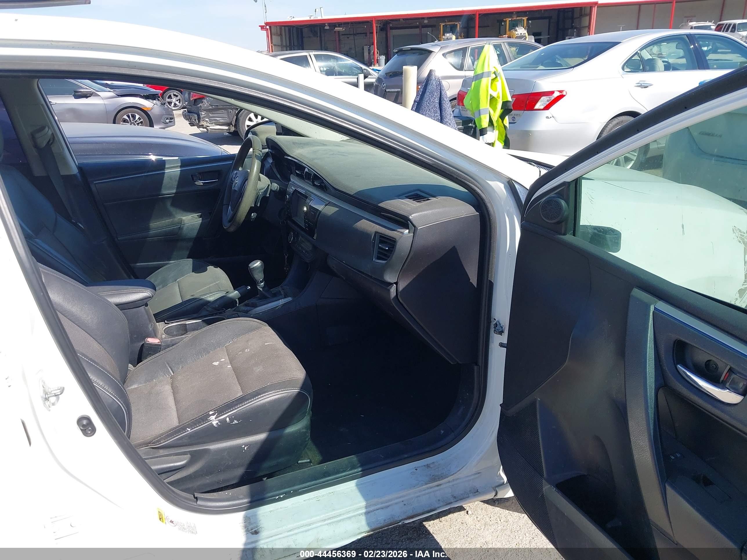 TOYOTA COROLLA image 5