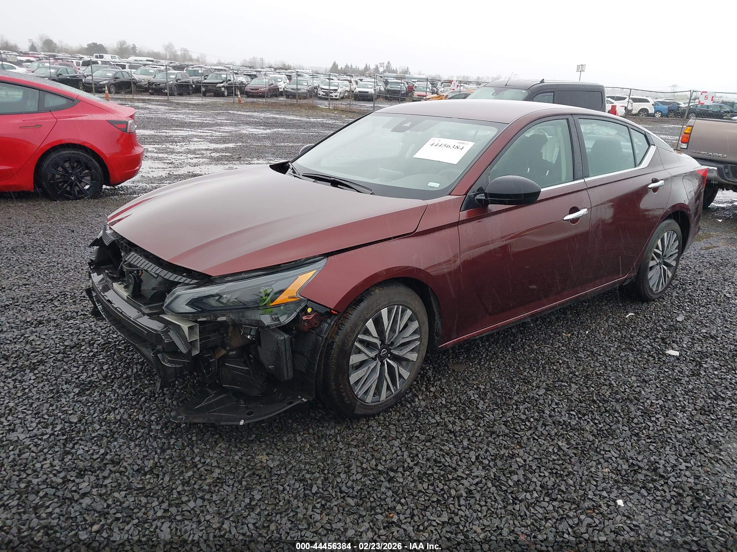 NISSAN ALTIMA image 2