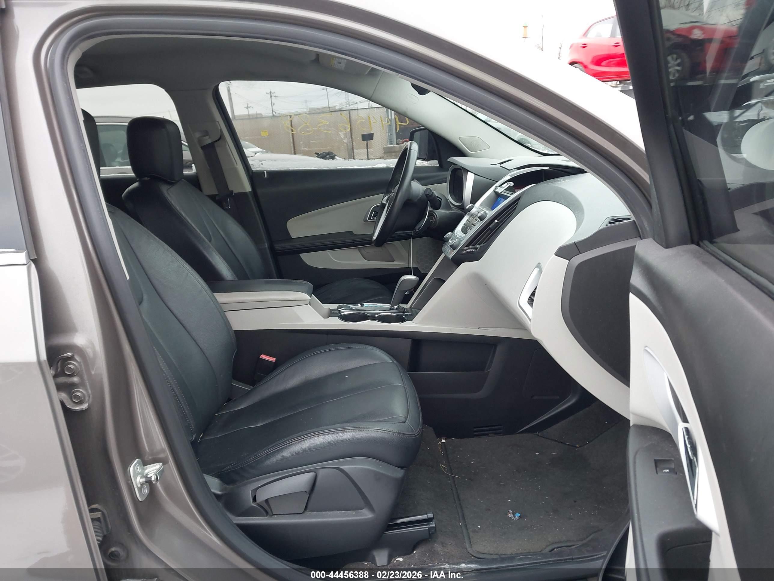 CHEVROLET EQUINOX image 5