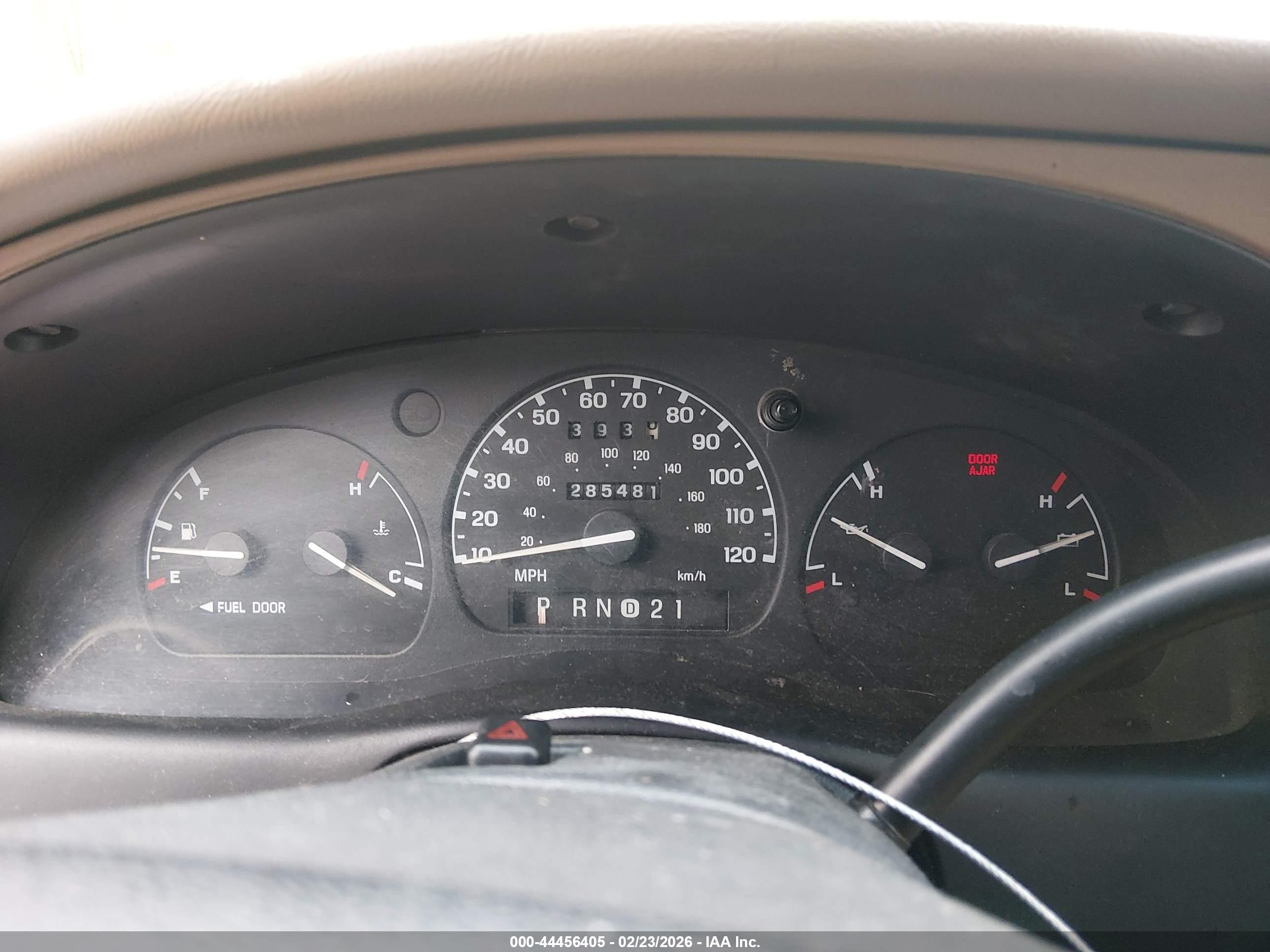 FORD RANGER image 7
