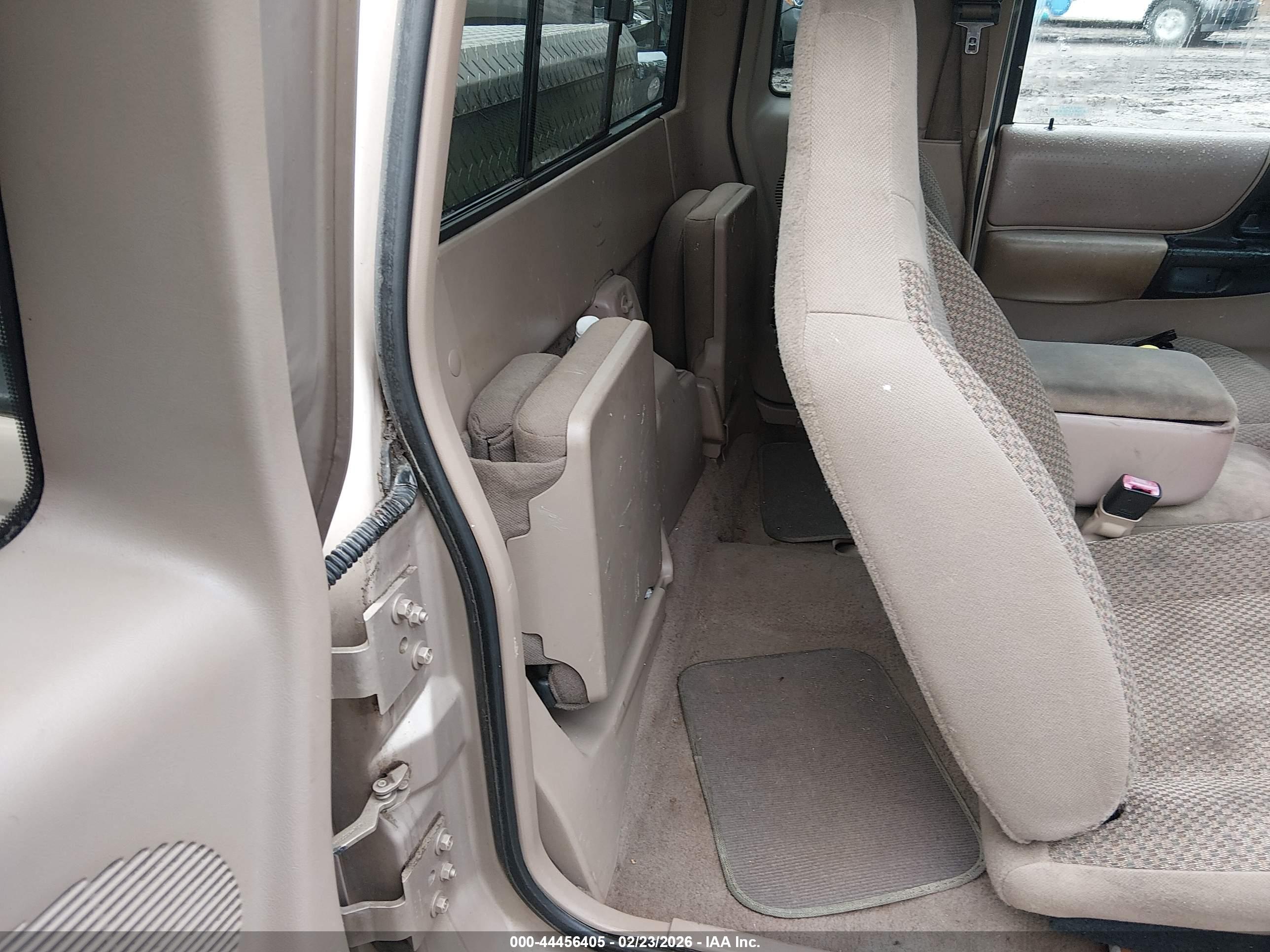 FORD RANGER image 8