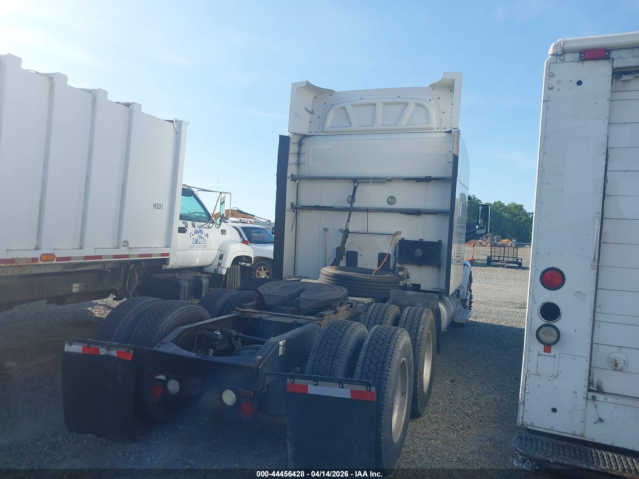 PETERBILT 579 image 4