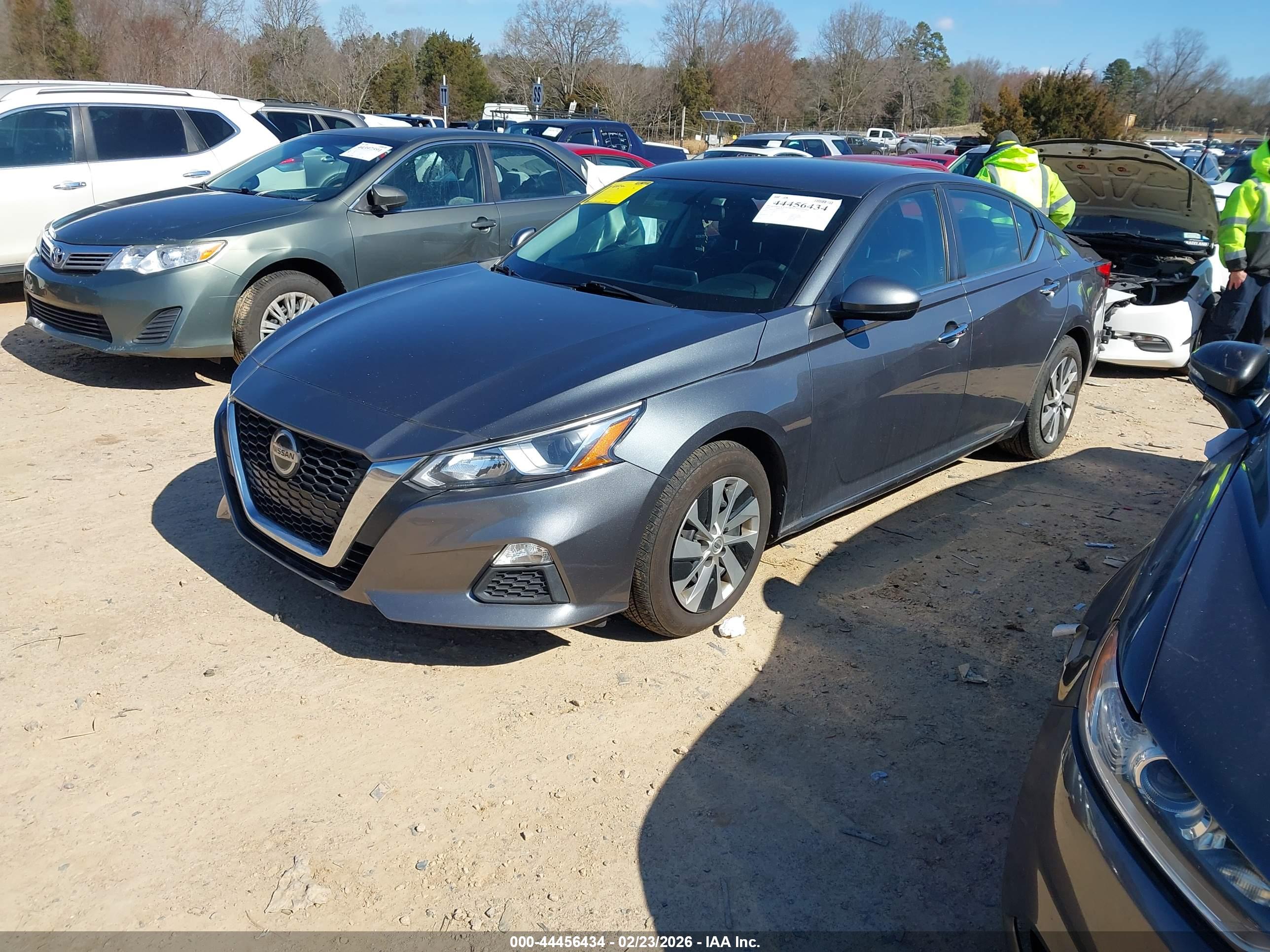 NISSAN ALTIMA image 2