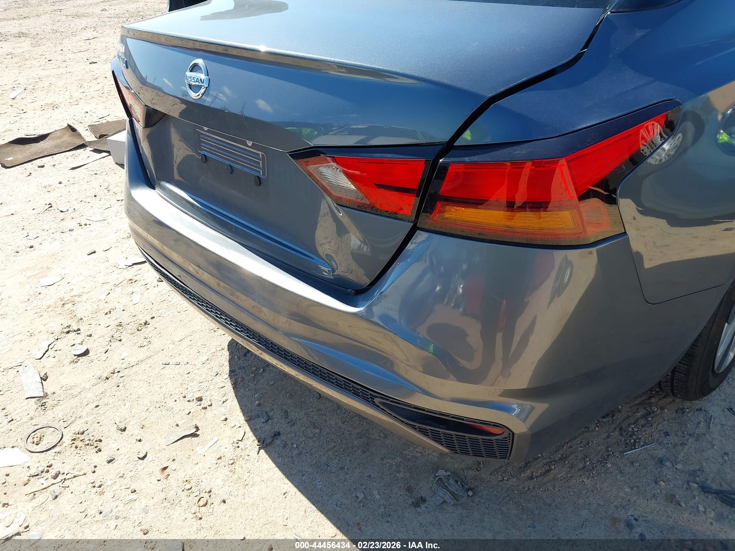 NISSAN ALTIMA image 6