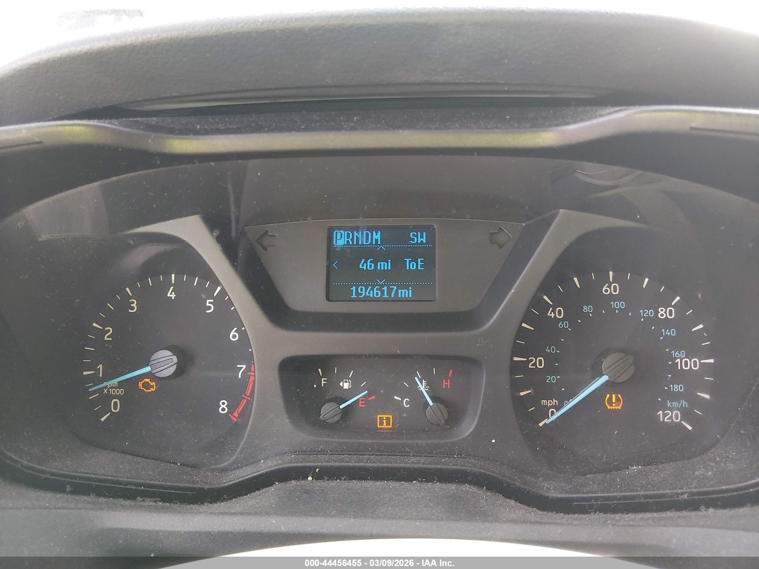 FORD TRANSIT-150 image 7