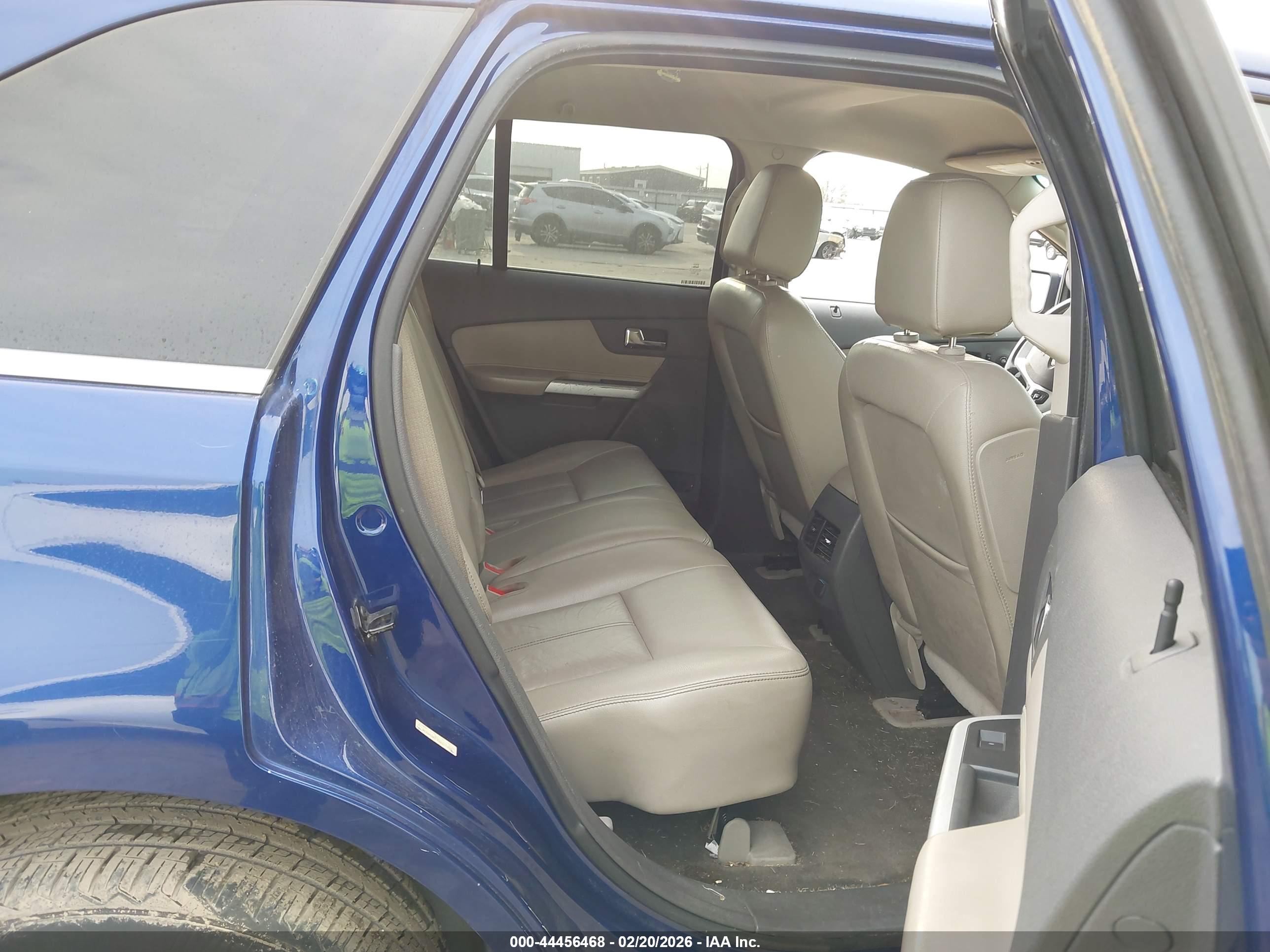 FORD EDGE image 8