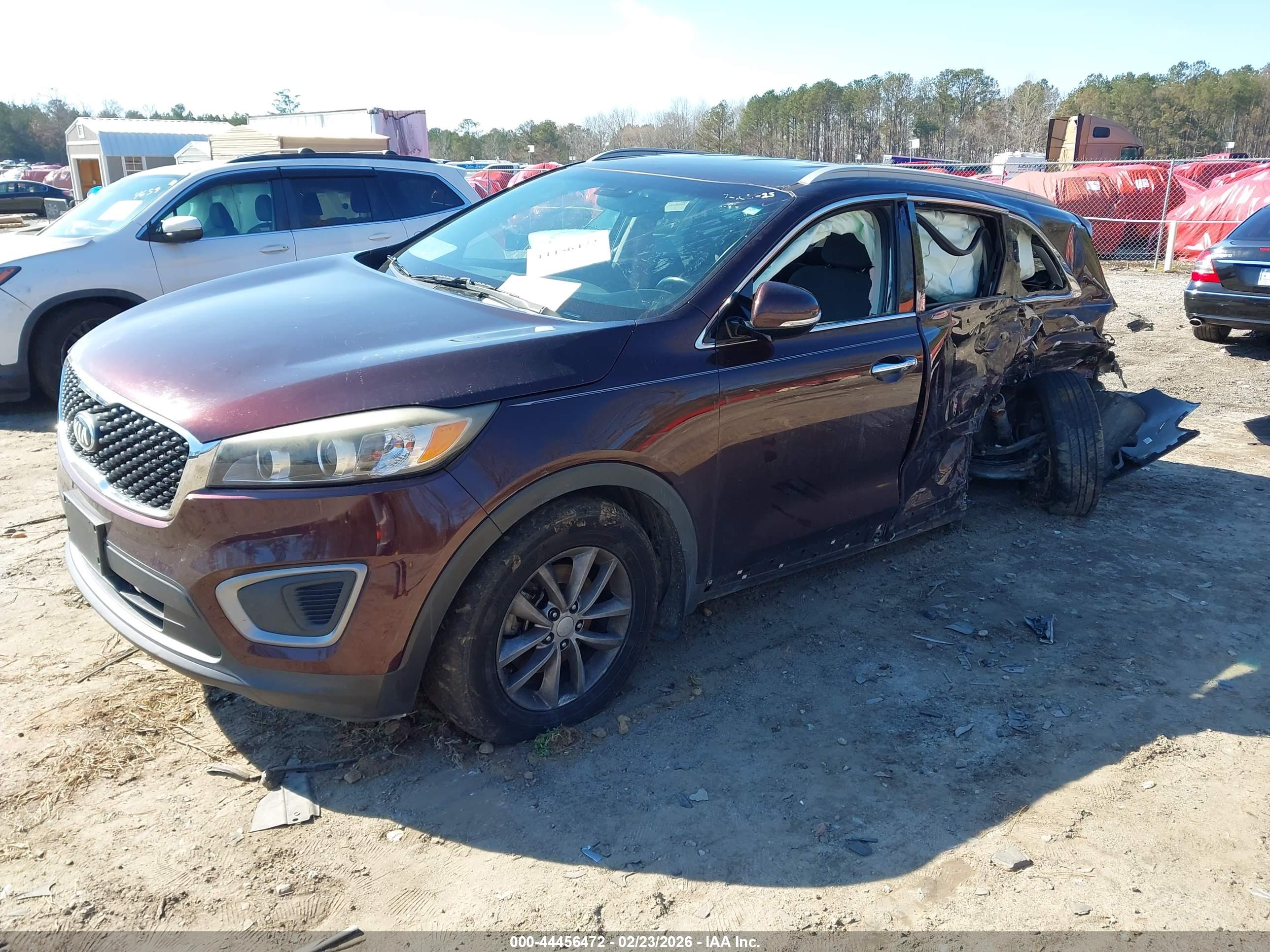 KIA SORENTO image 2