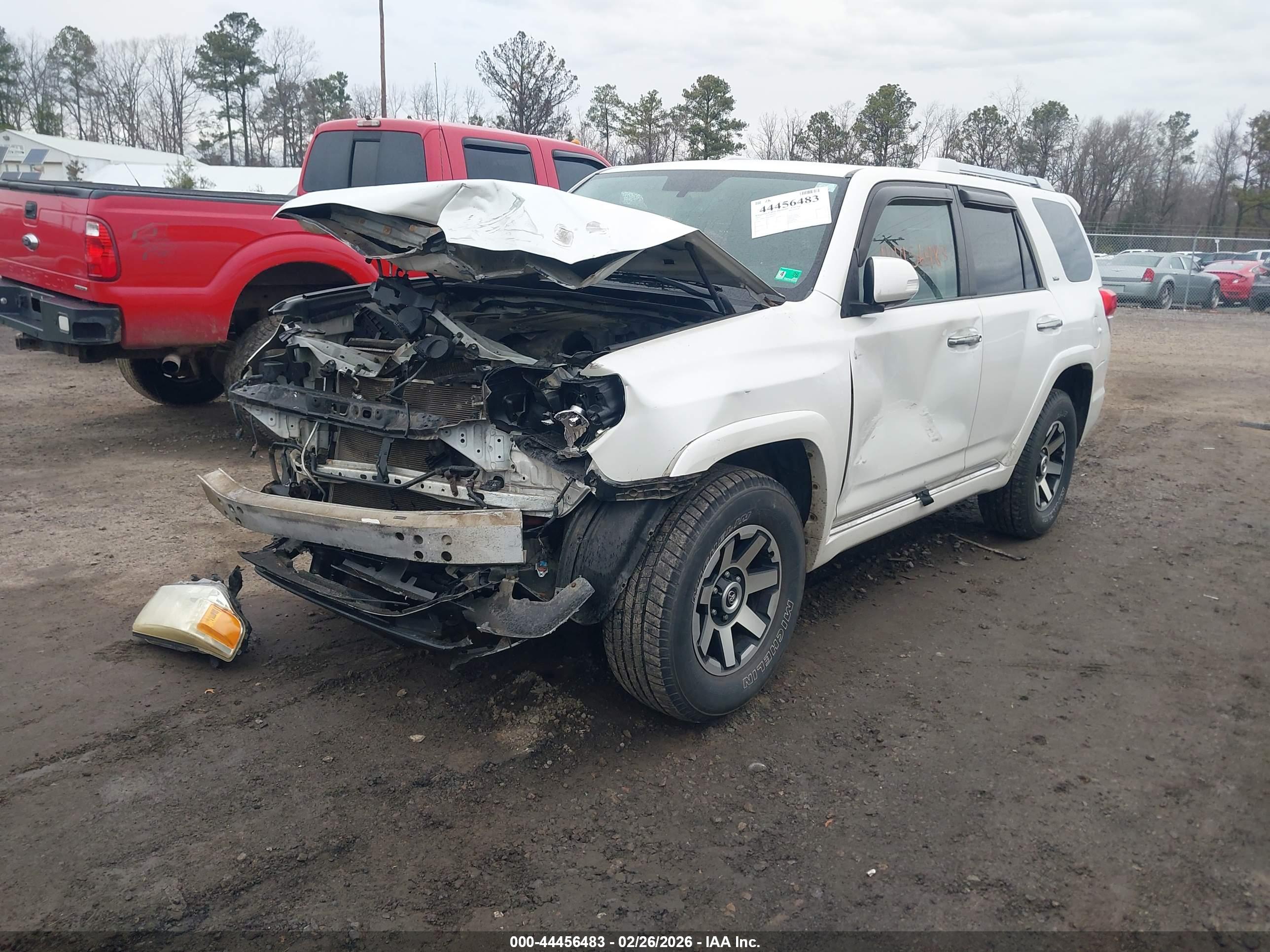 TOYOTA 4RUNNER image 2