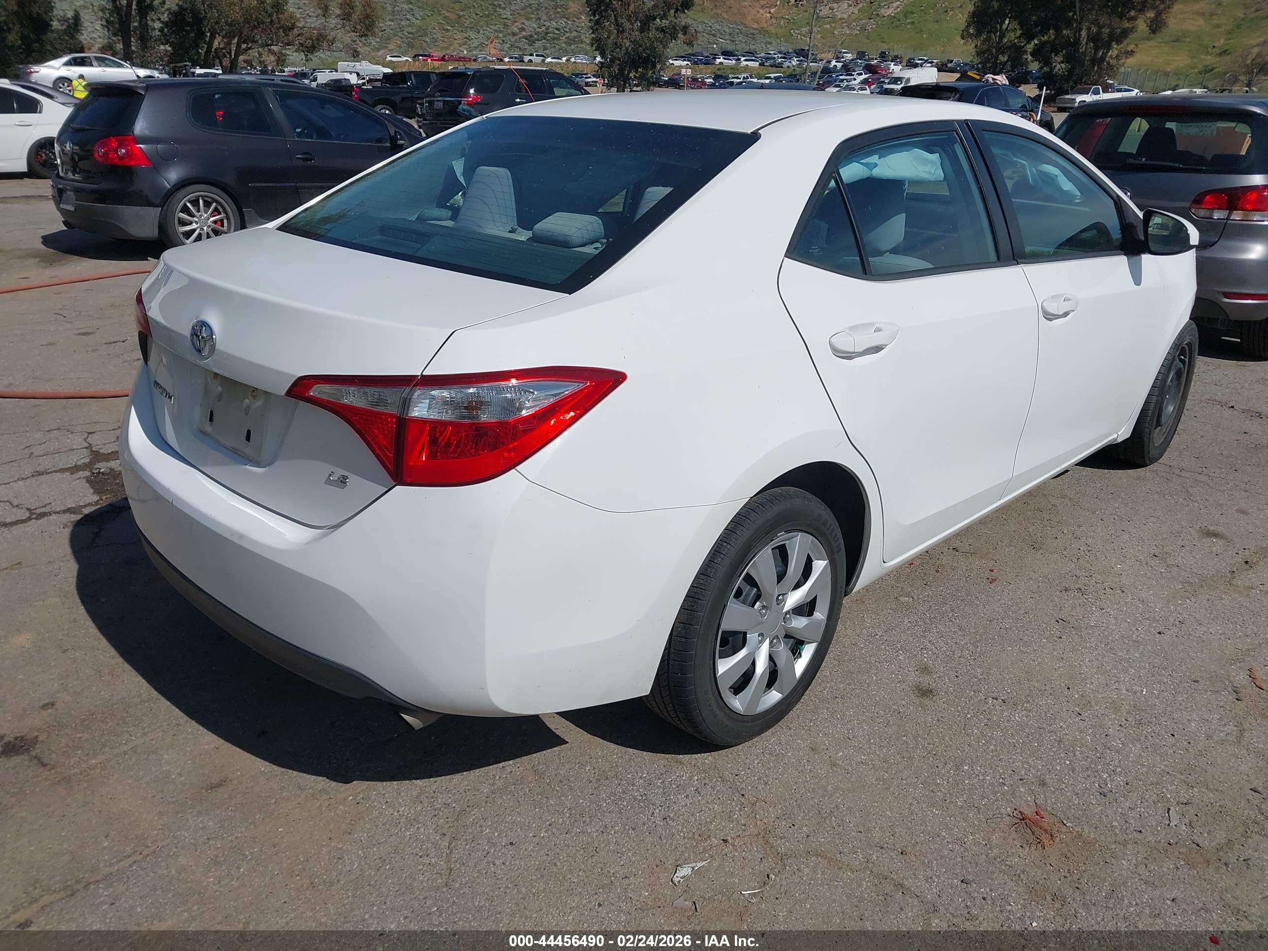 TOYOTA COROLLA image 4