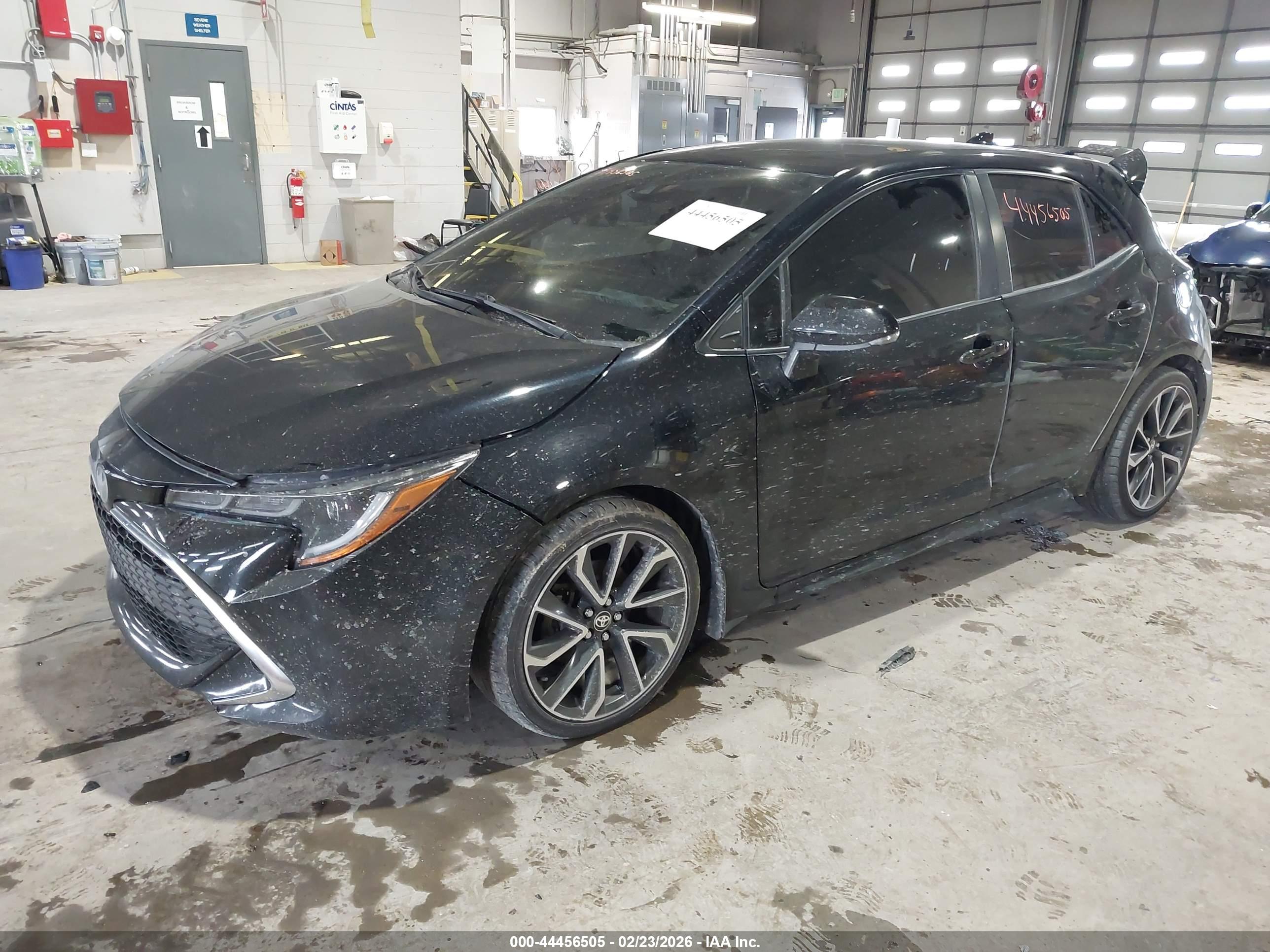 TOYOTA COROLLA image 2