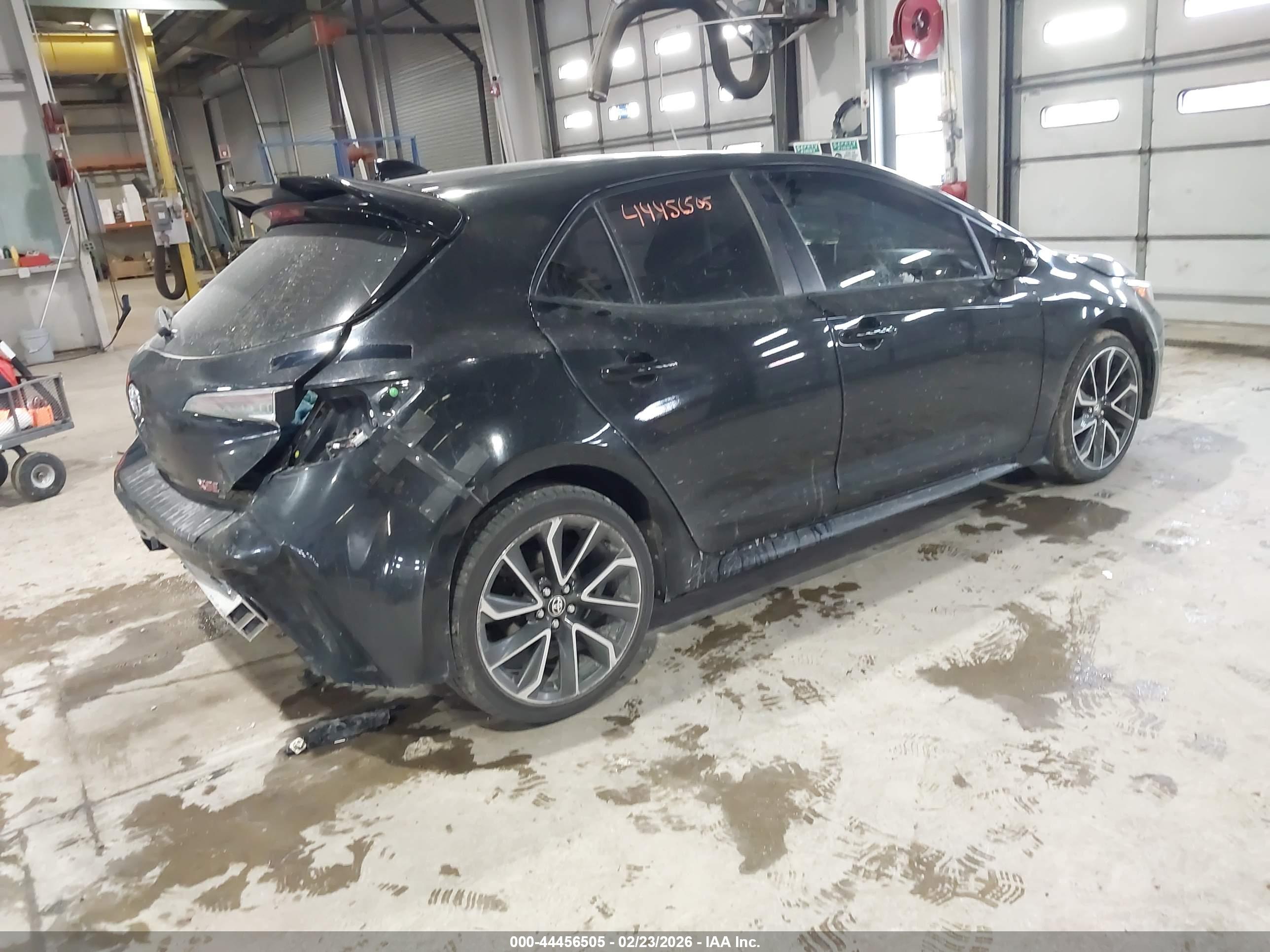 TOYOTA COROLLA image 4