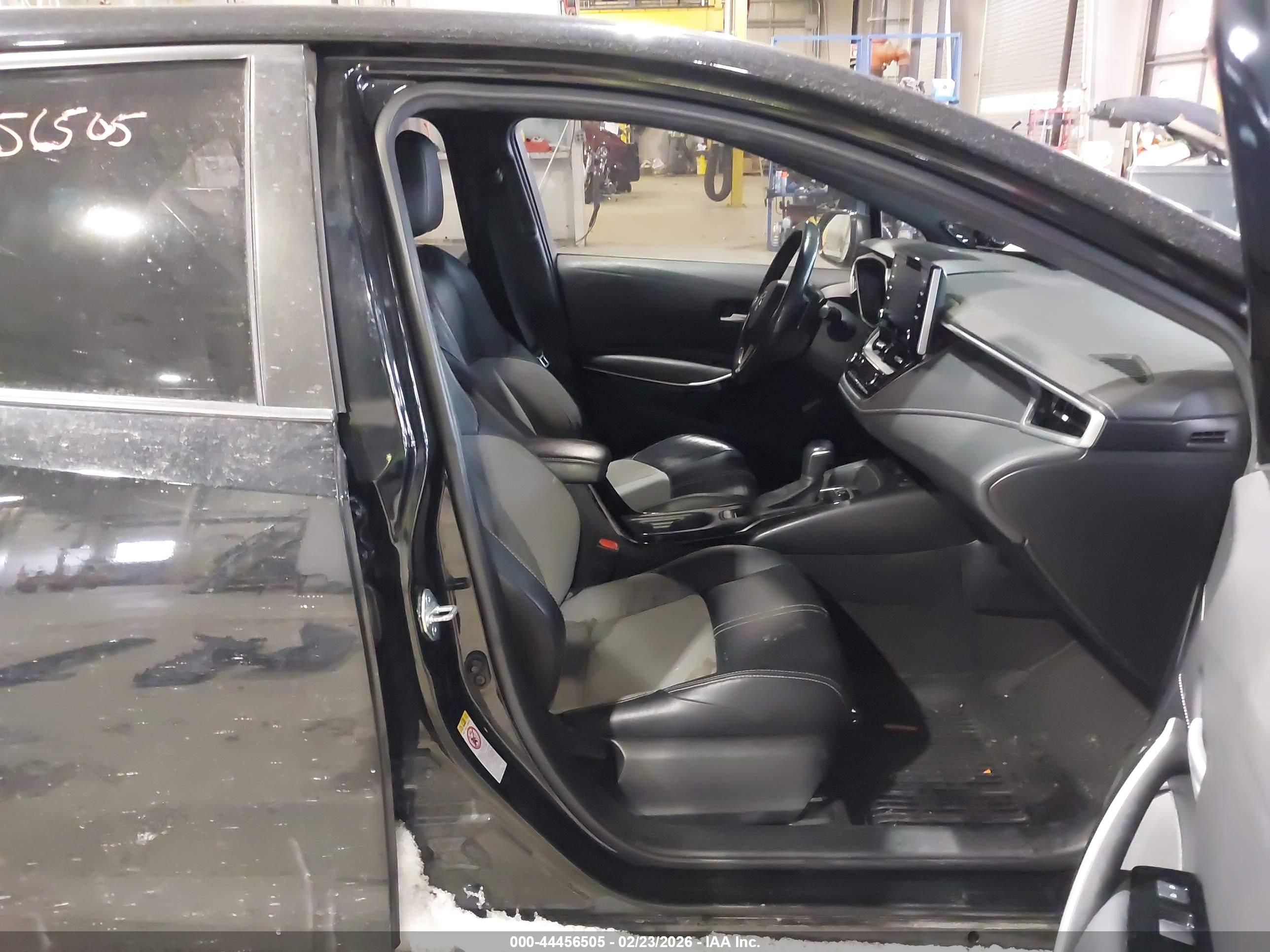 TOYOTA COROLLA image 5