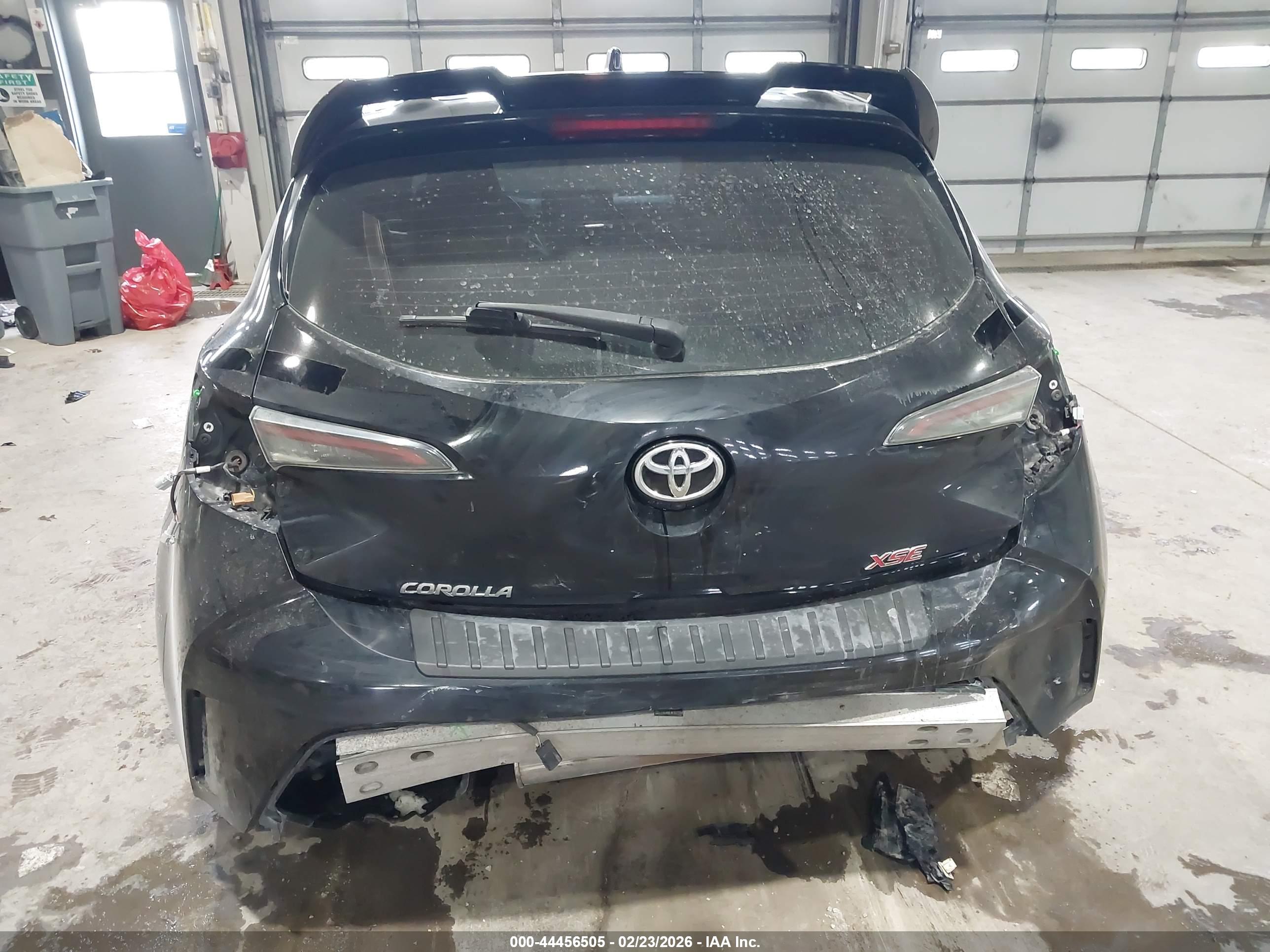 TOYOTA COROLLA image 6