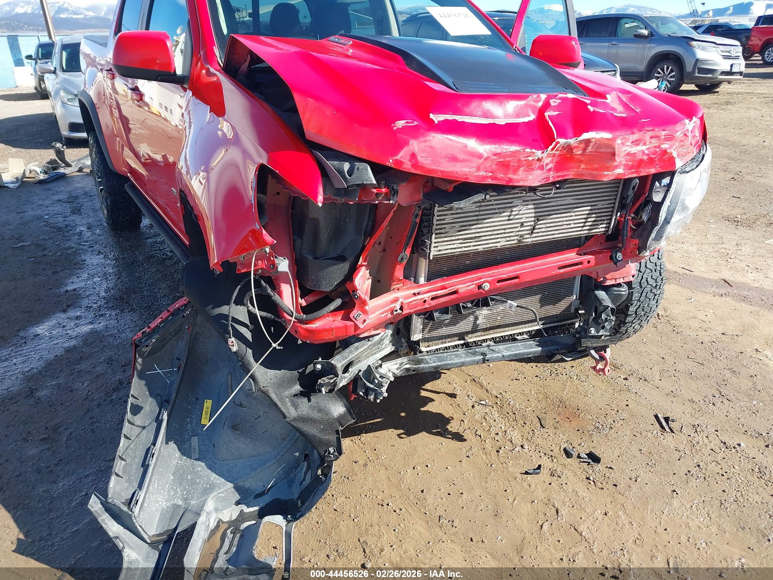 CHEVROLET COLORADO image 6