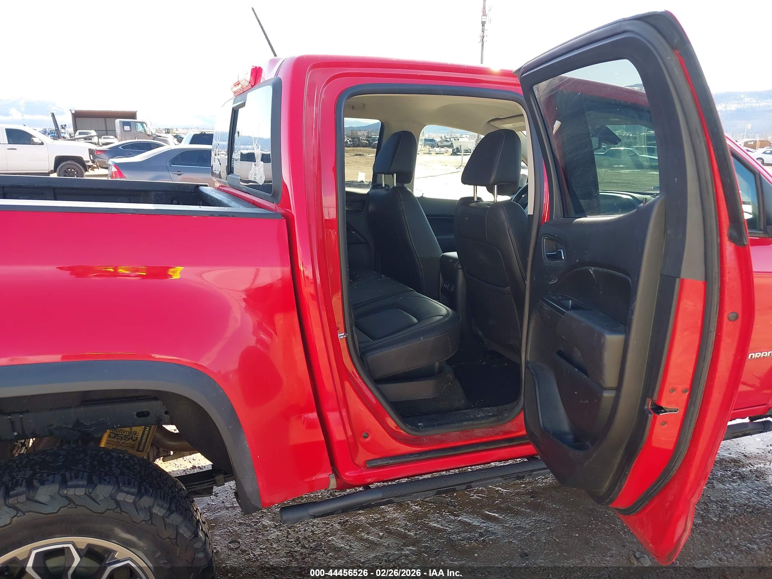 CHEVROLET COLORADO image 8