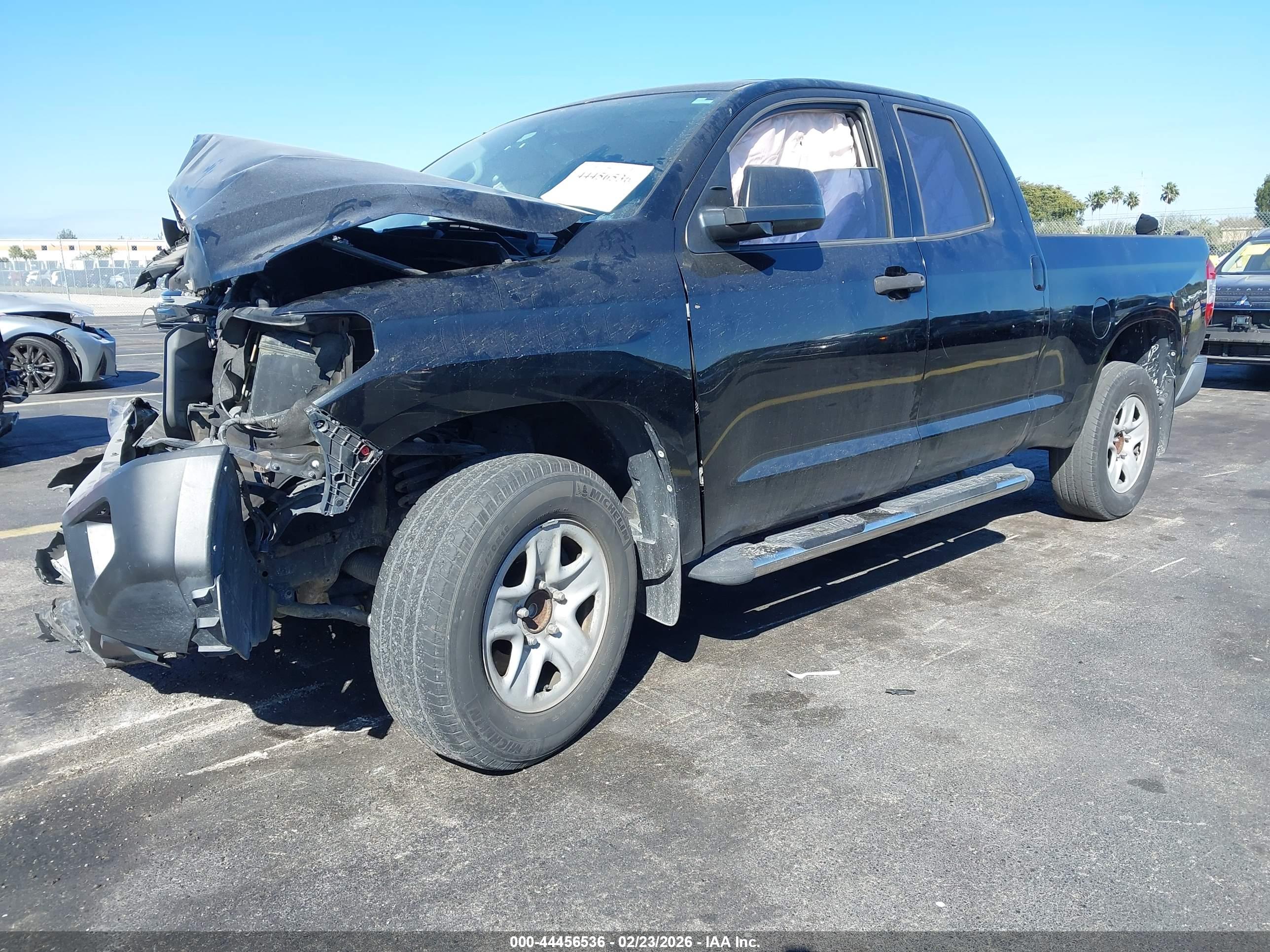 TOYOTA TUNDRA image 2