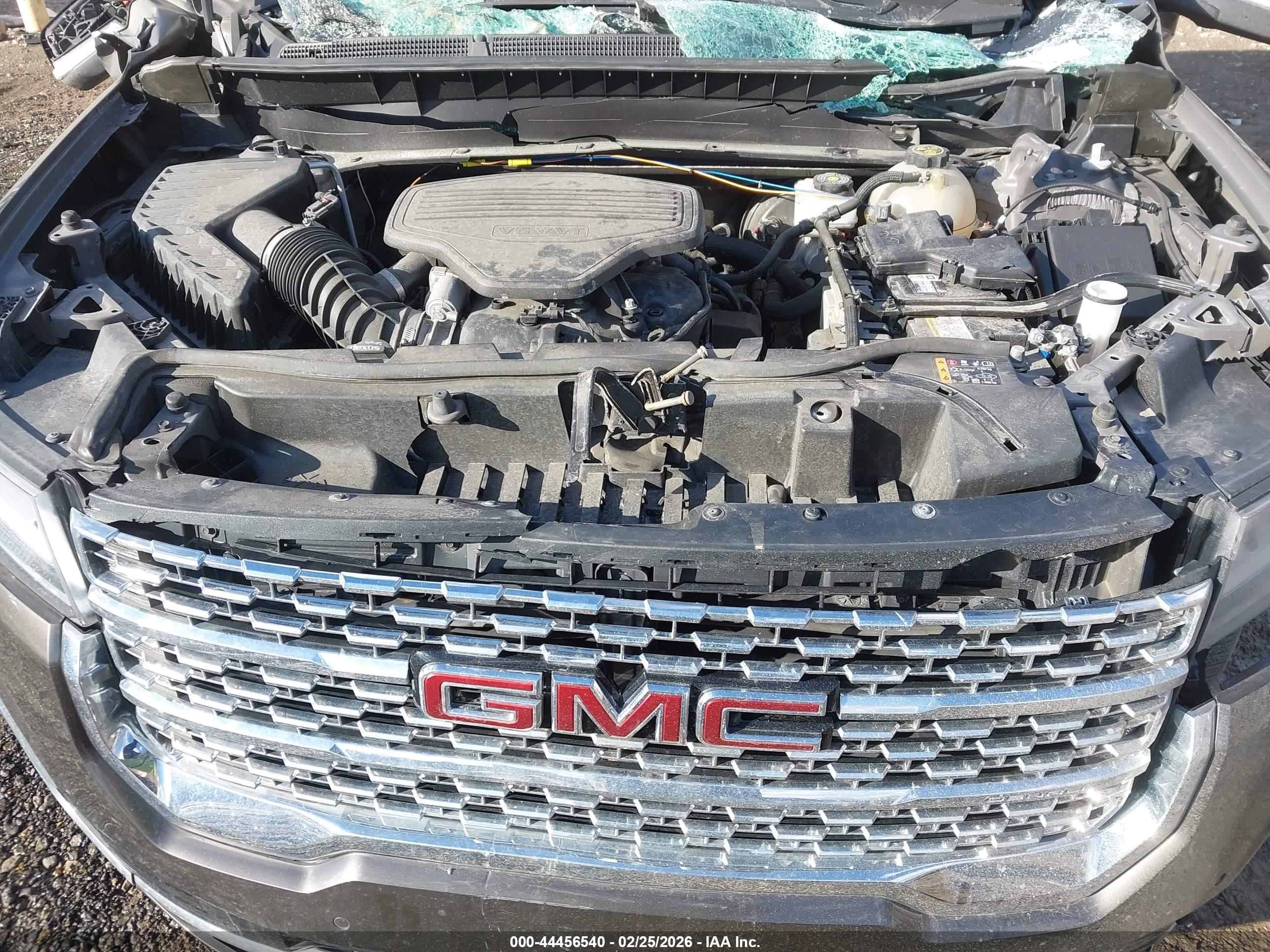 GMC ACADIA image 10