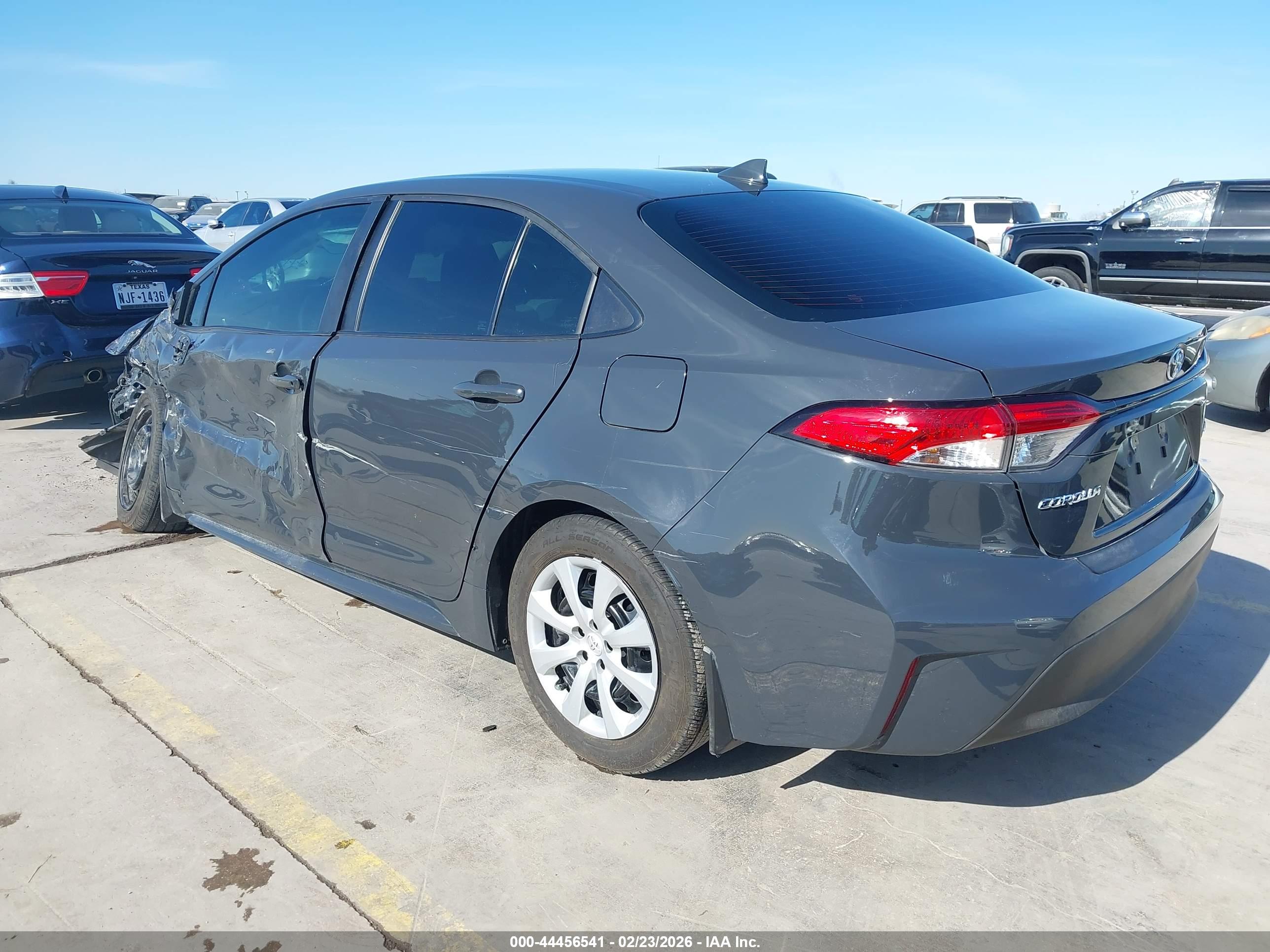 TOYOTA COROLLA image 3