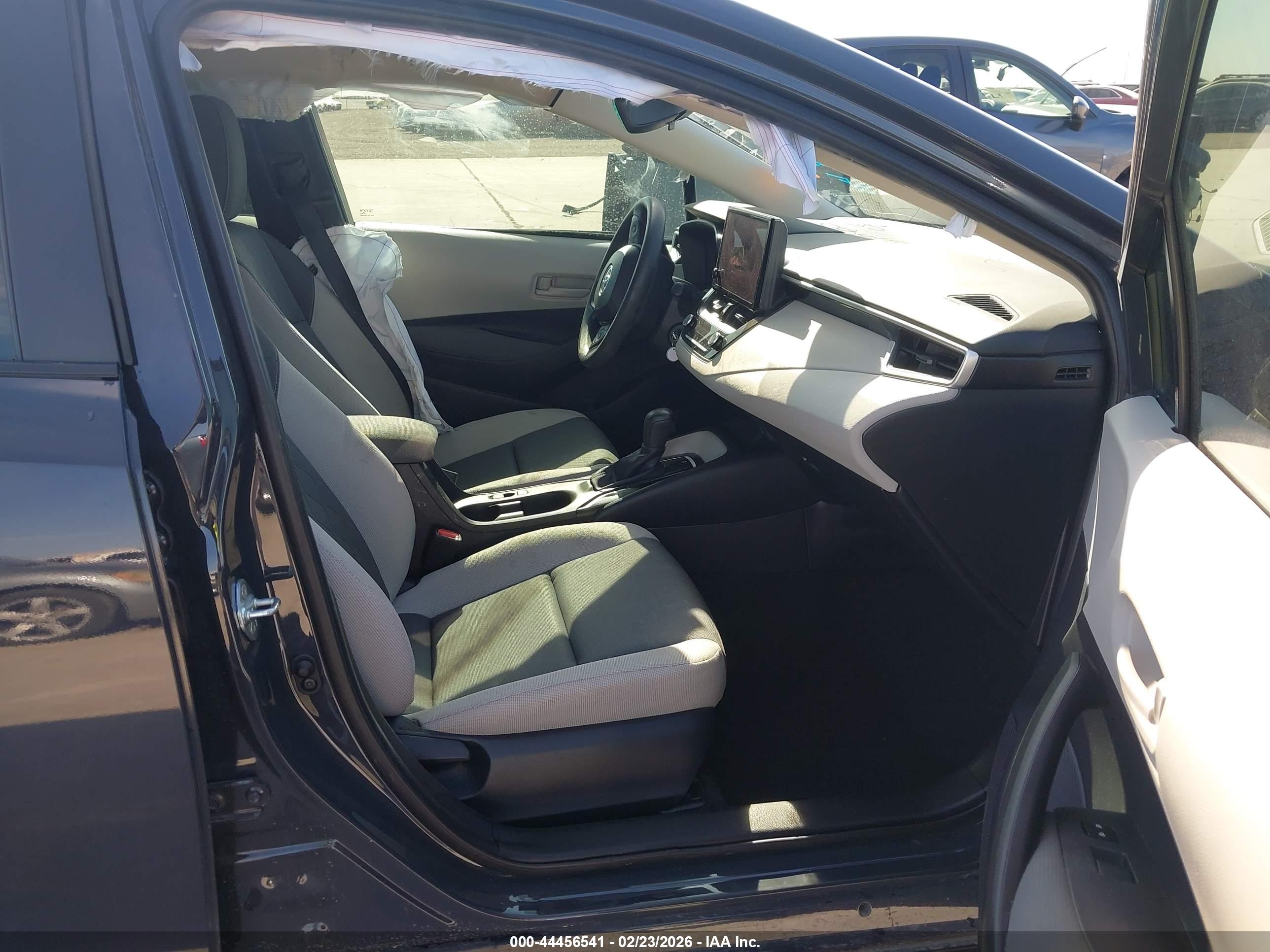TOYOTA COROLLA image 5