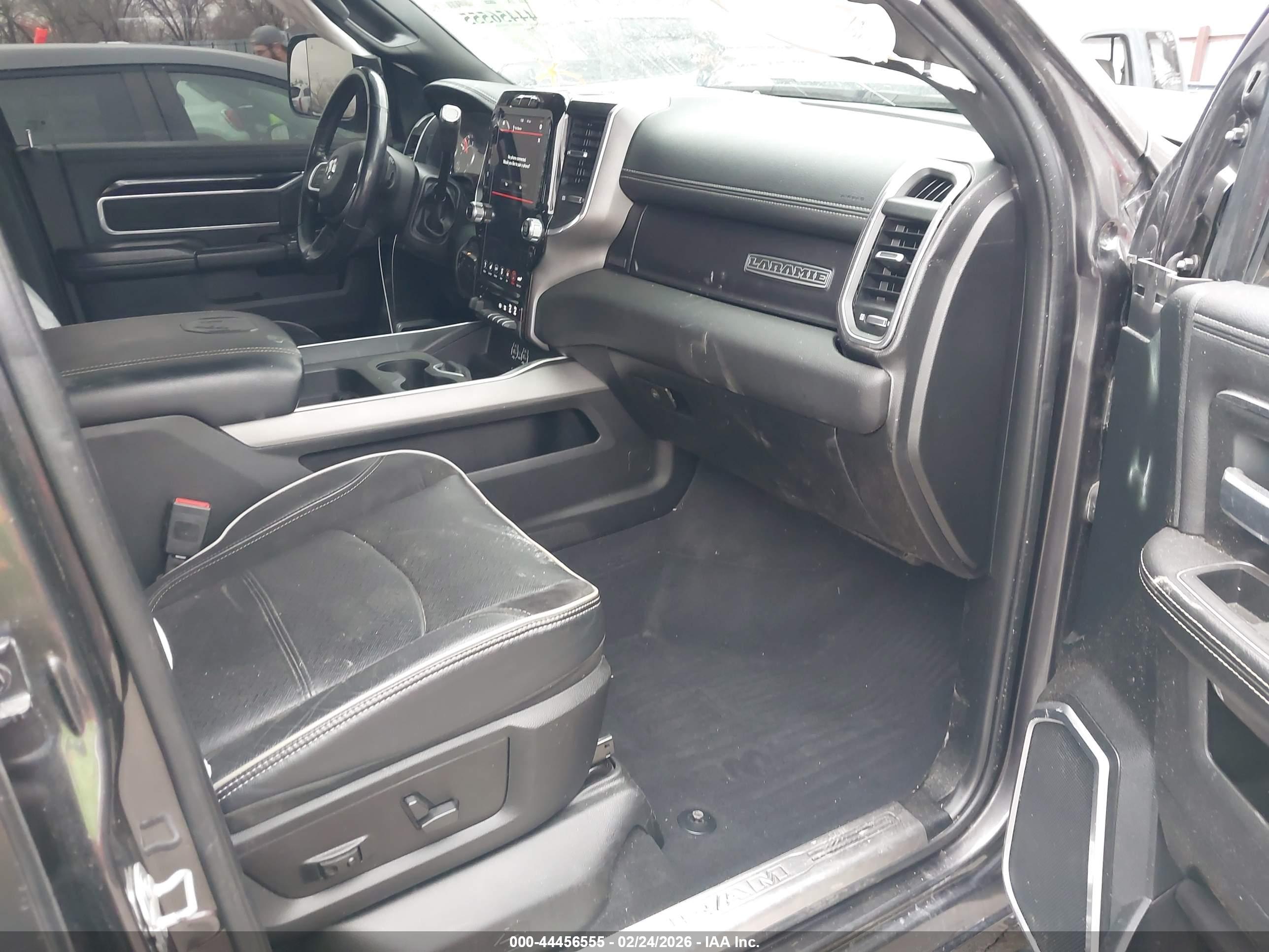 RAM 2500 image 5