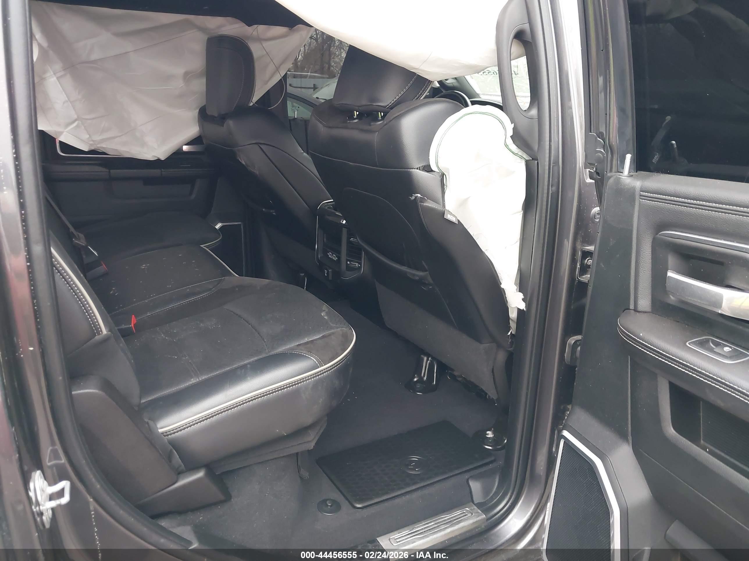 RAM 2500 image 8
