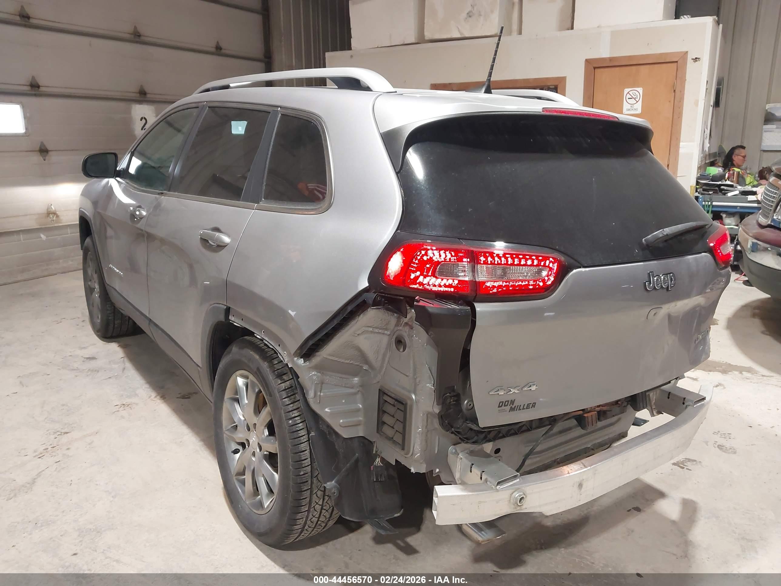 JEEP CHEROKEE image 3