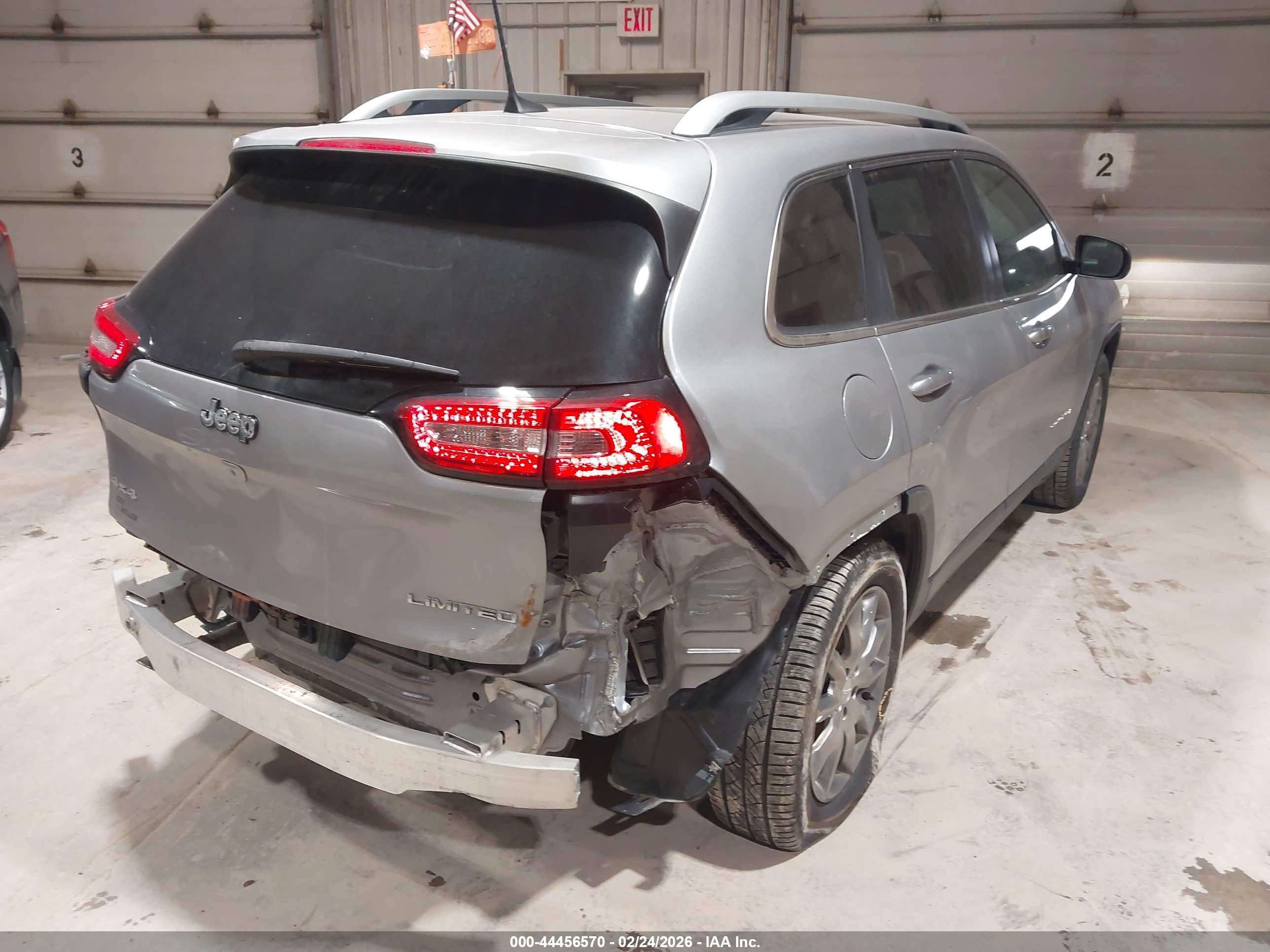 JEEP CHEROKEE image 4