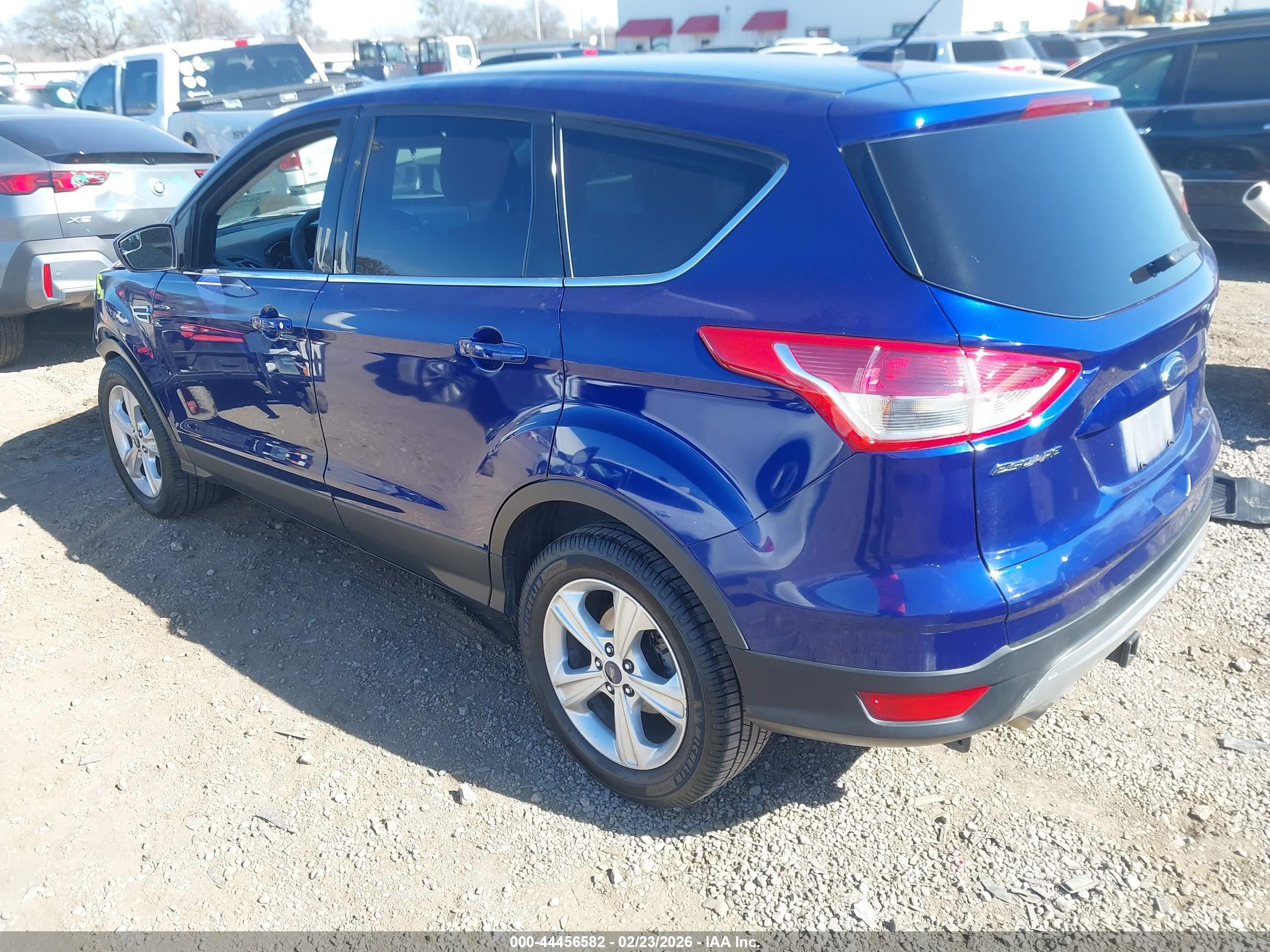 FORD ESCAPE image 3