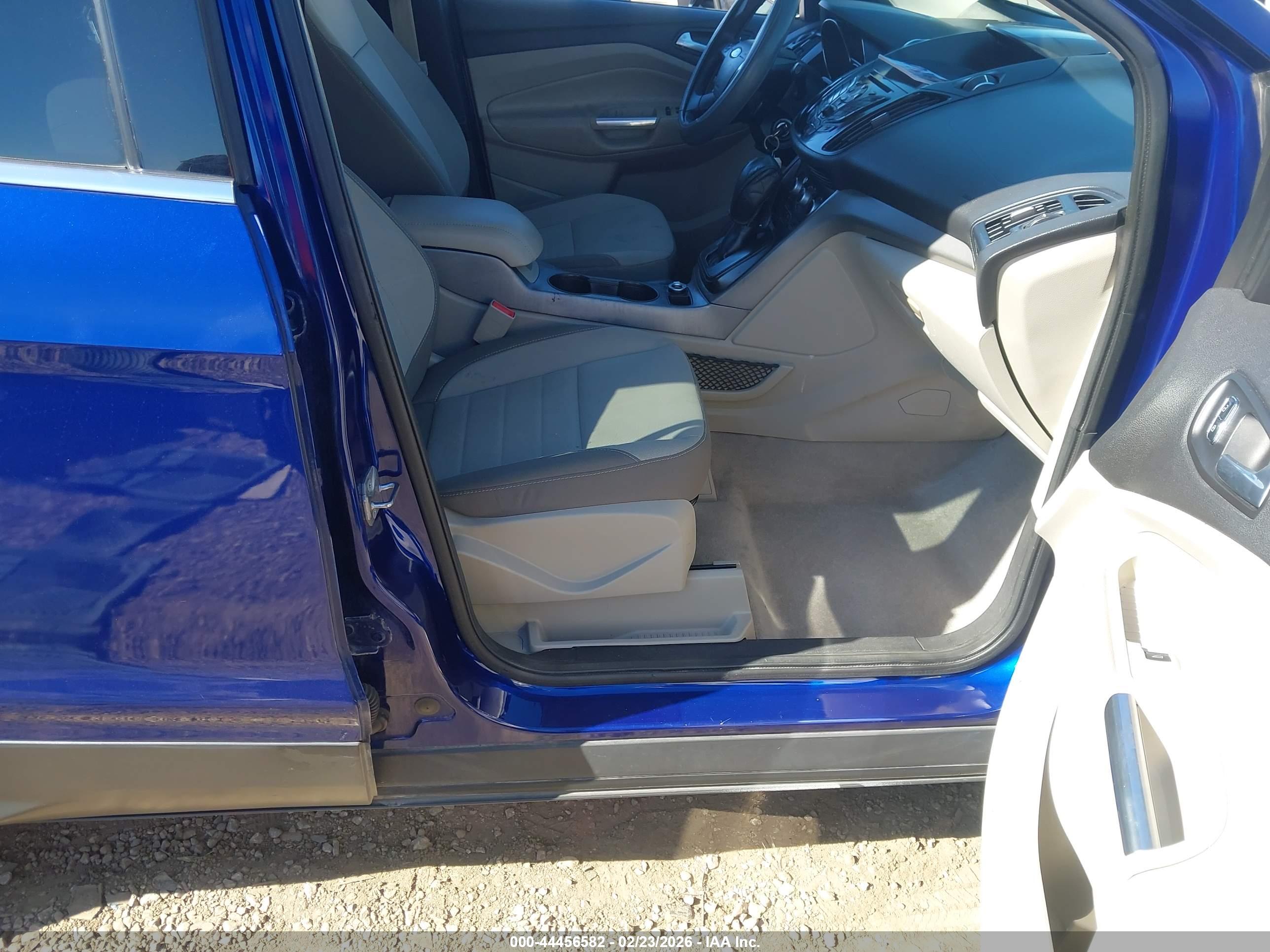 FORD ESCAPE image 5
