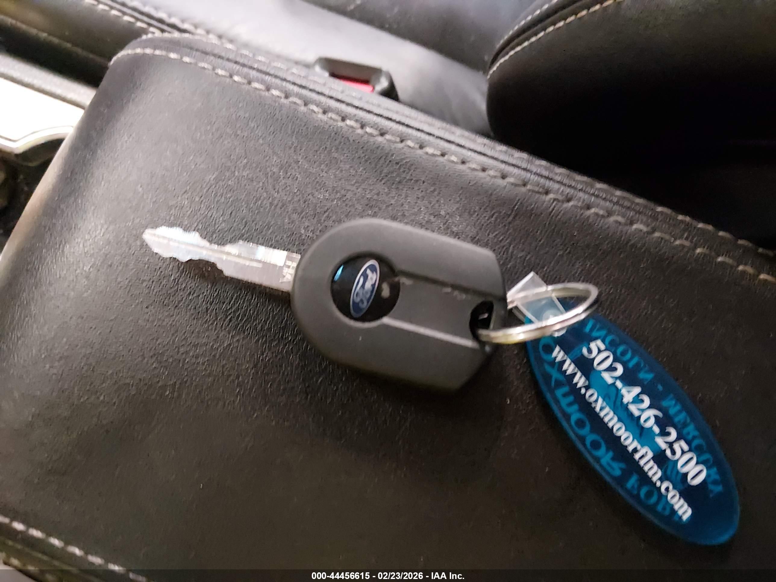 FORD FUSION image 11
