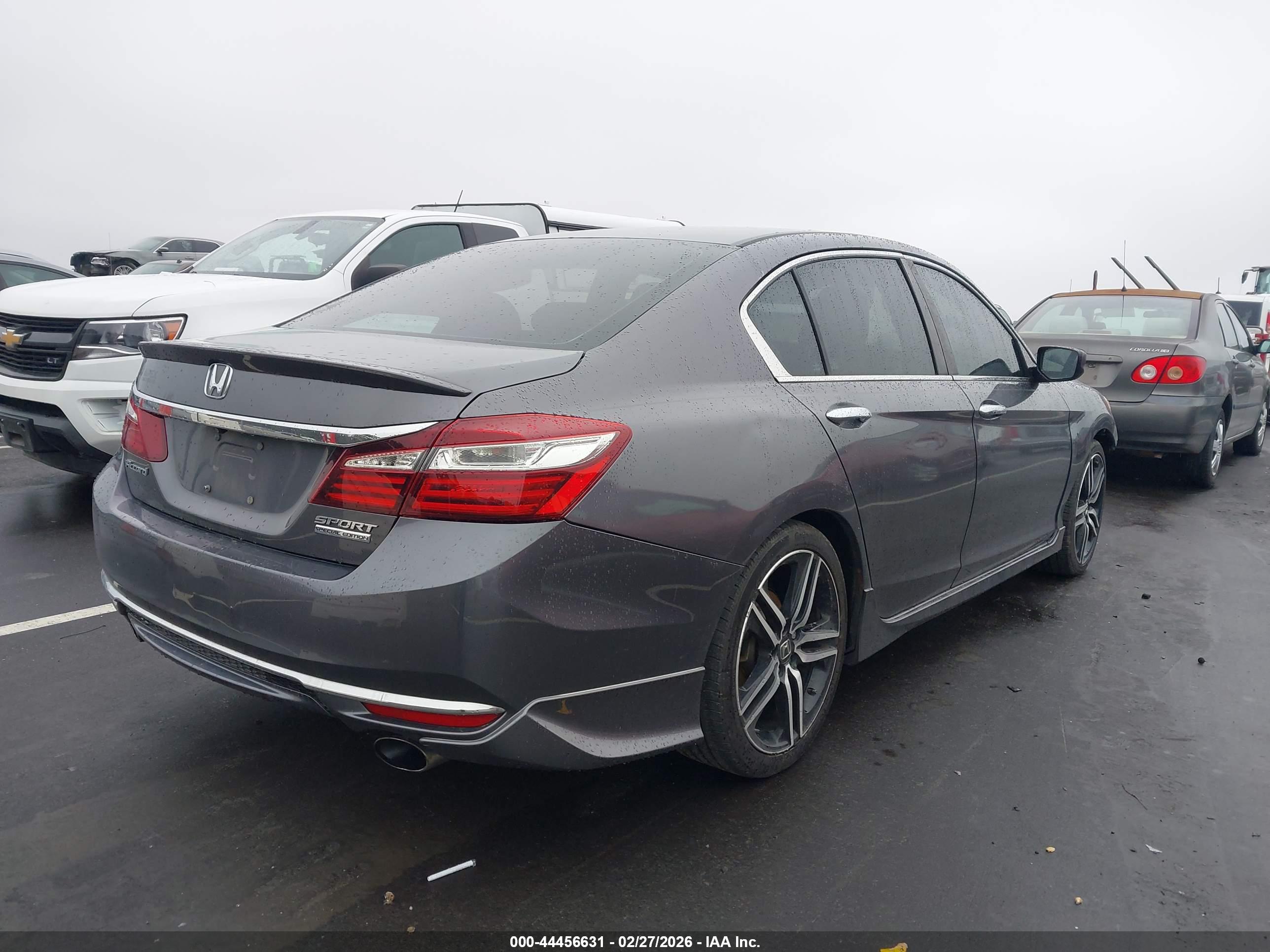 HONDA ACCORD image 4