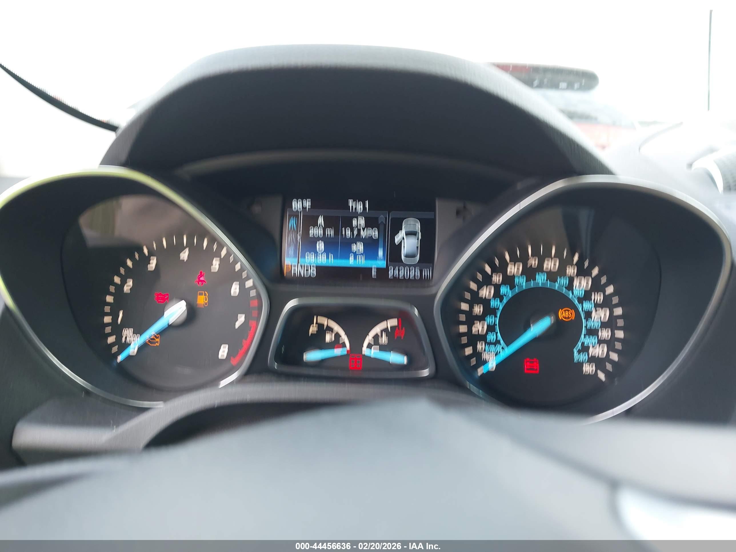 FORD ESCAPE image 7