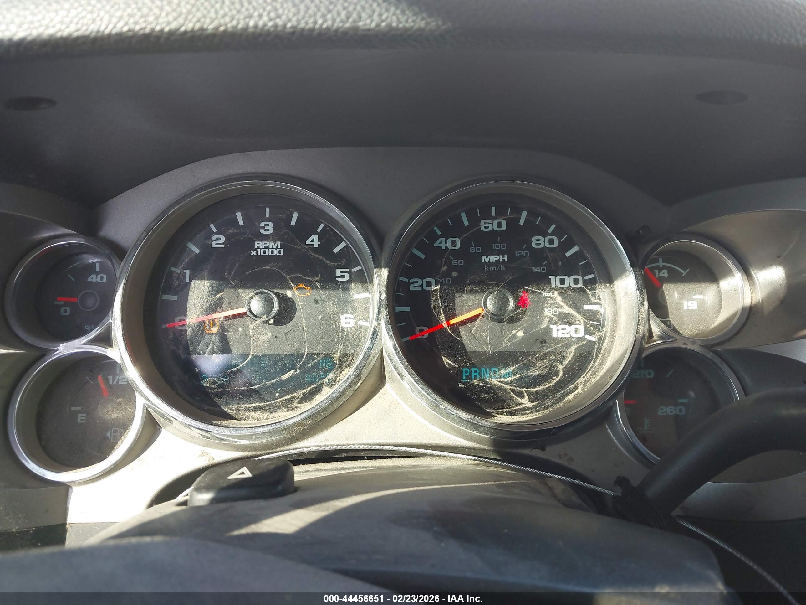 CHEVROLET SILVERADO image 7
