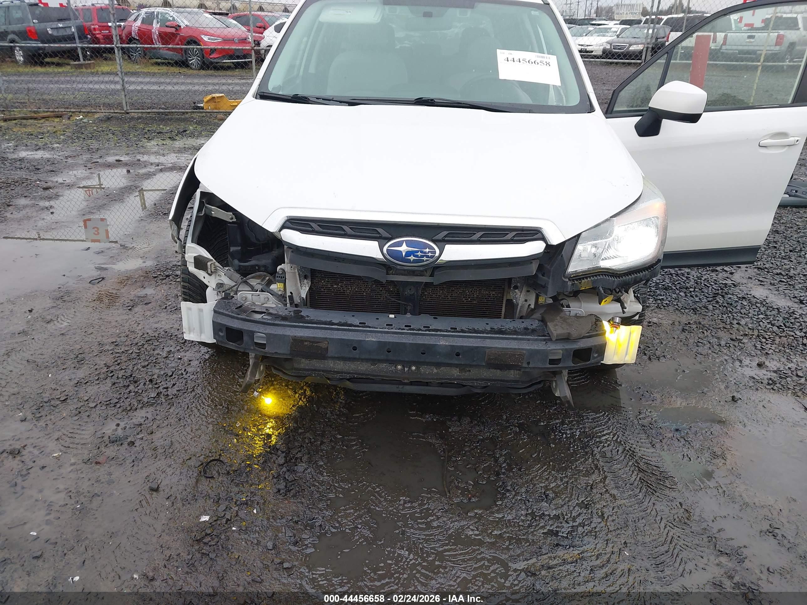SUBARU FORESTER image 6