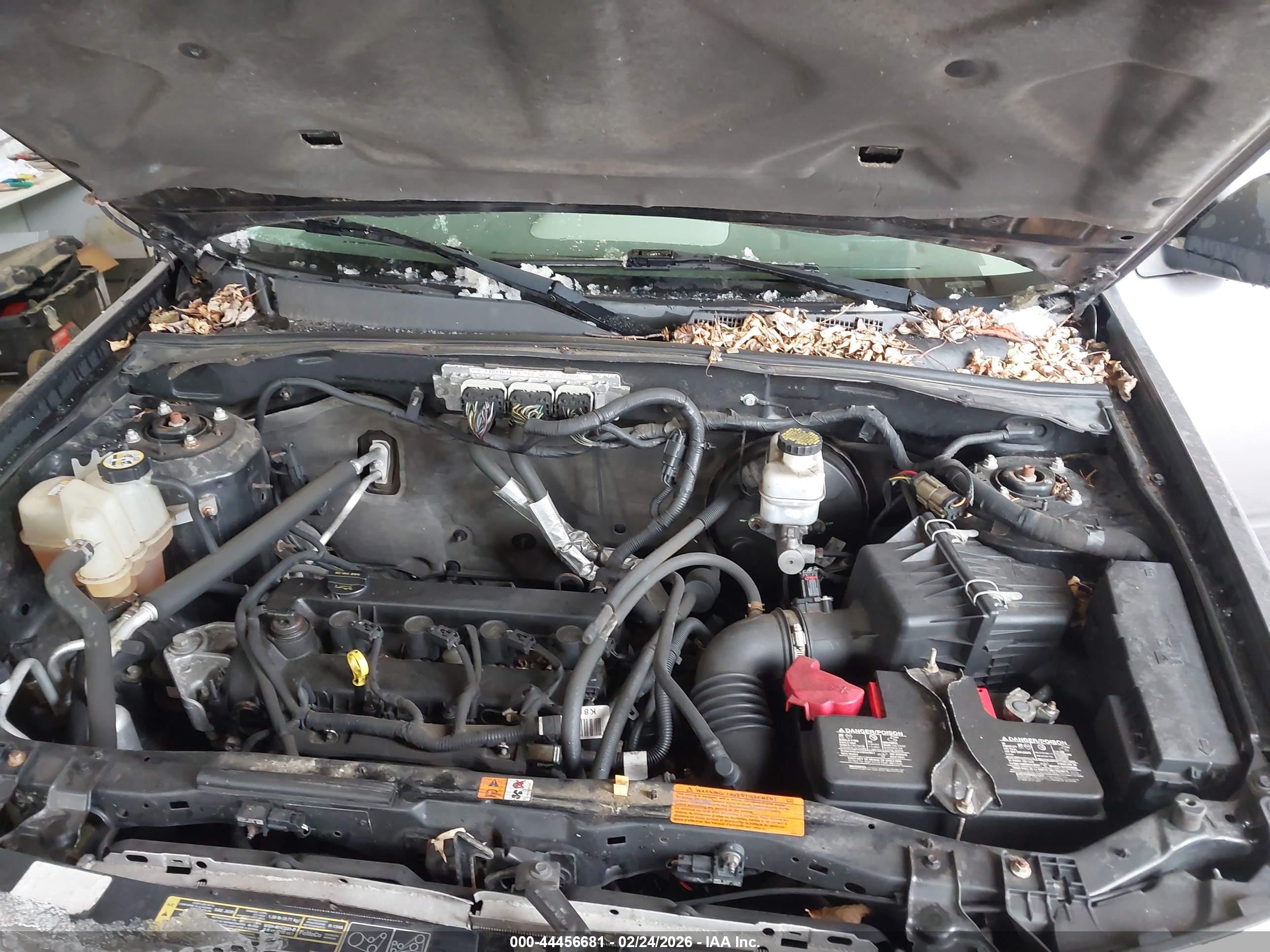 FORD ESCAPE image 10