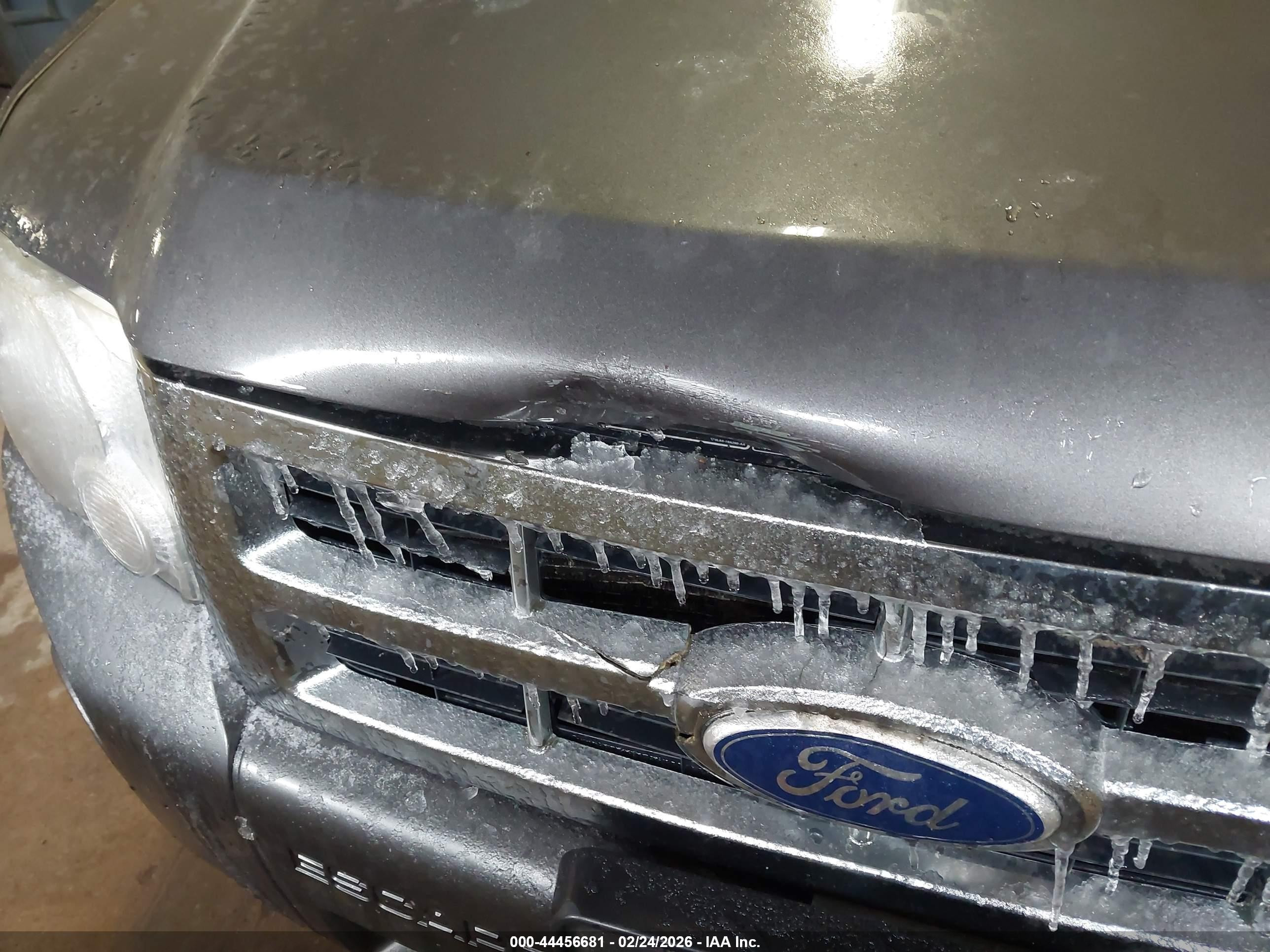 FORD ESCAPE image 6
