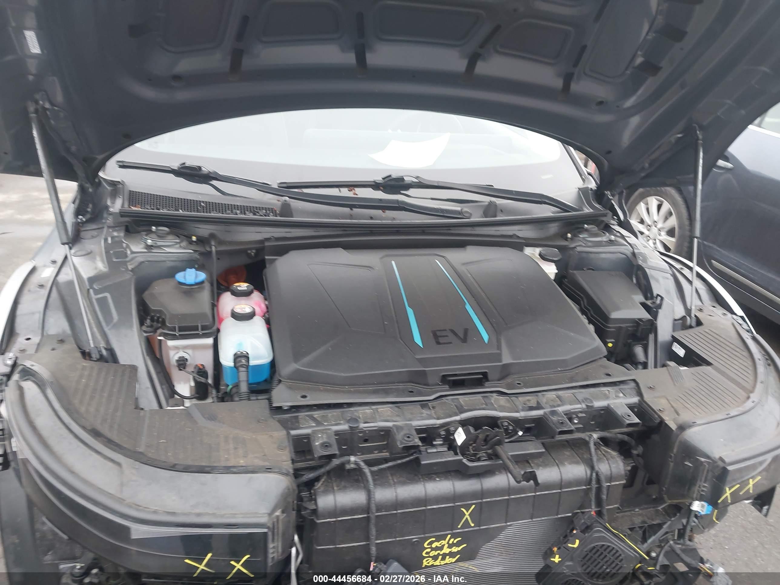 HYUNDAI IONIQ image 10