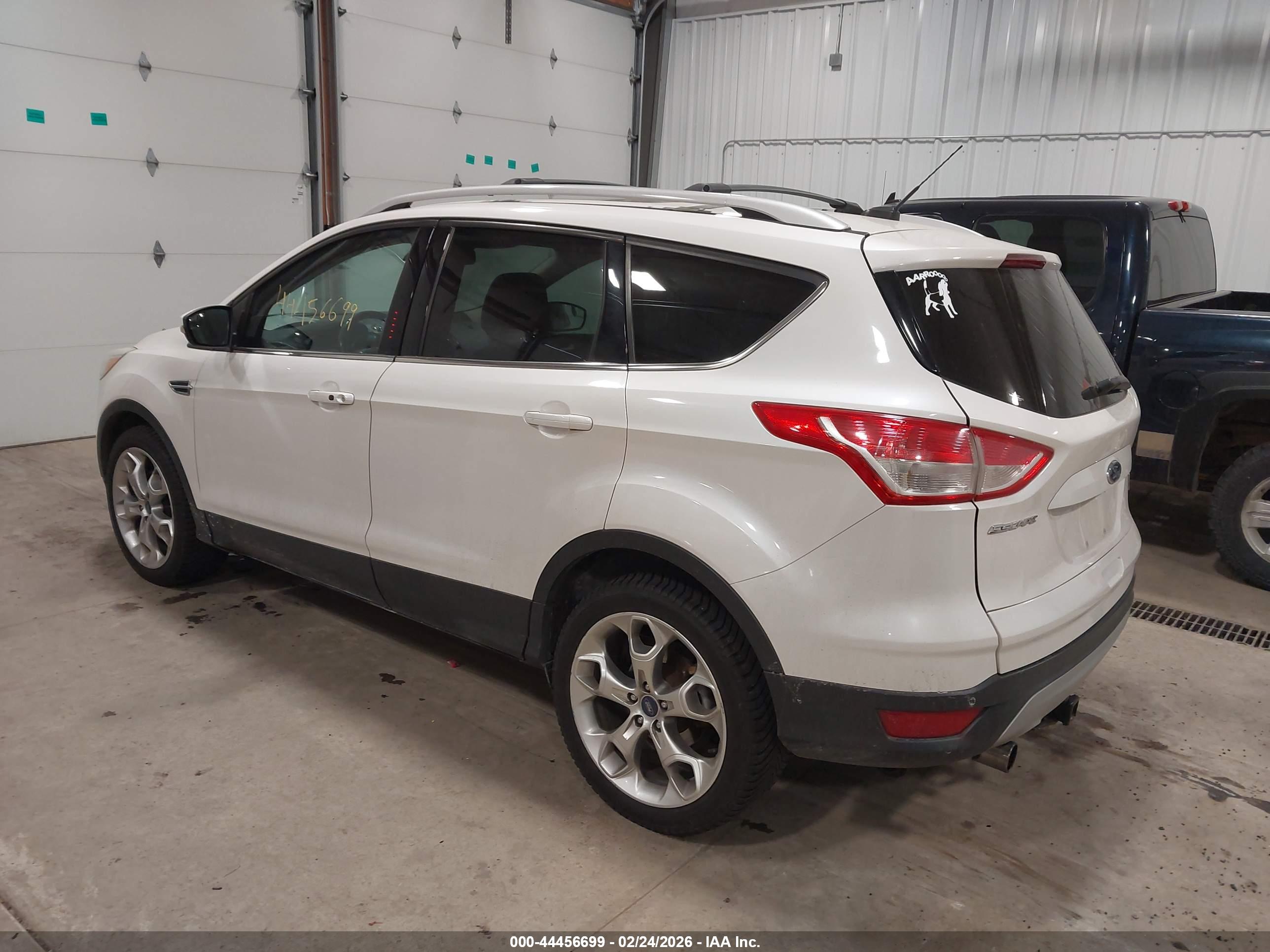 FORD ESCAPE image 3