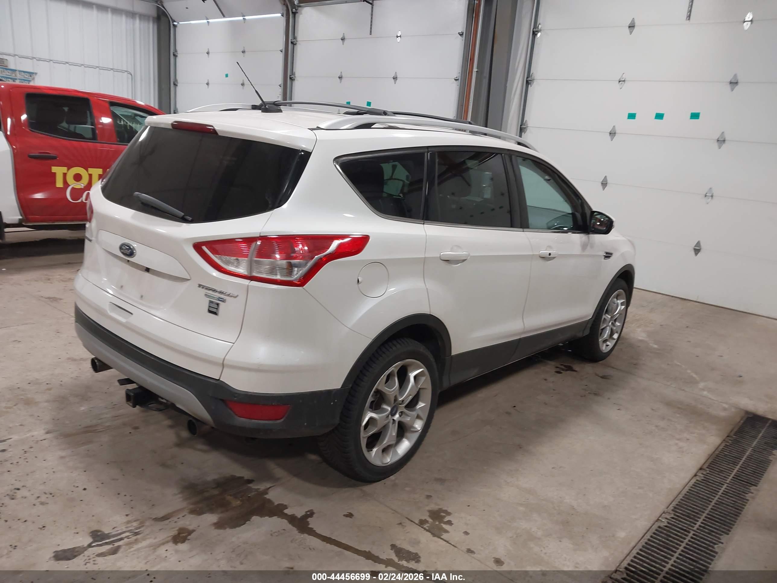 FORD ESCAPE image 4