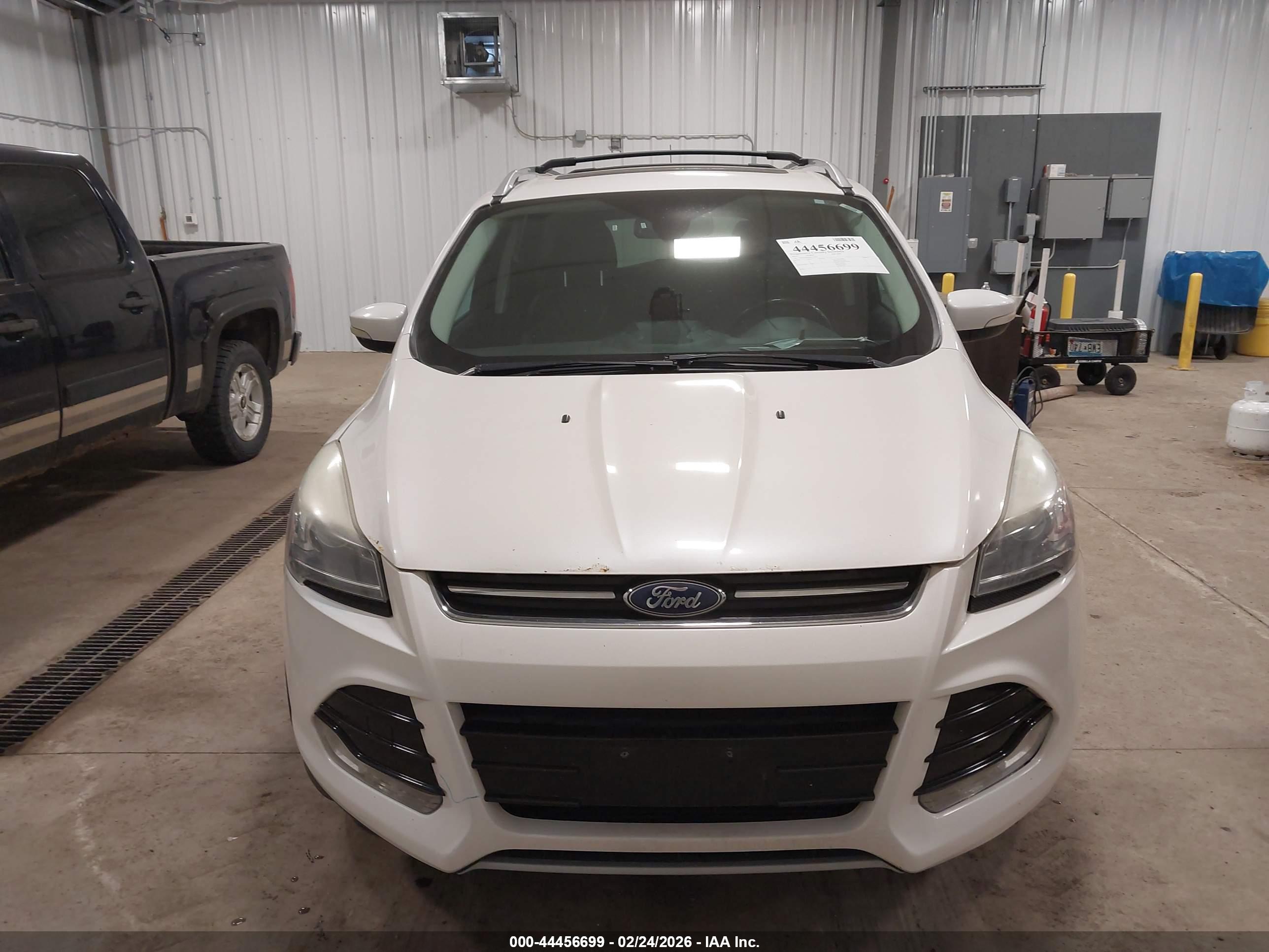 FORD ESCAPE image 6