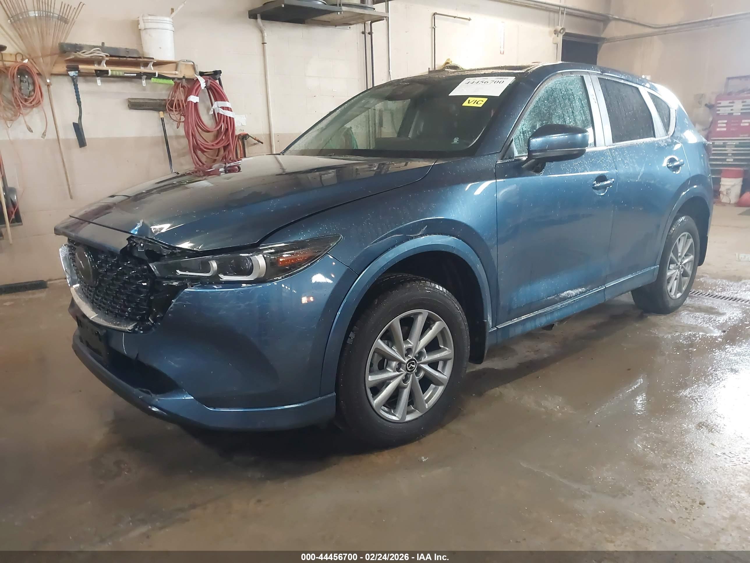 MAZDA CX-5 image 2