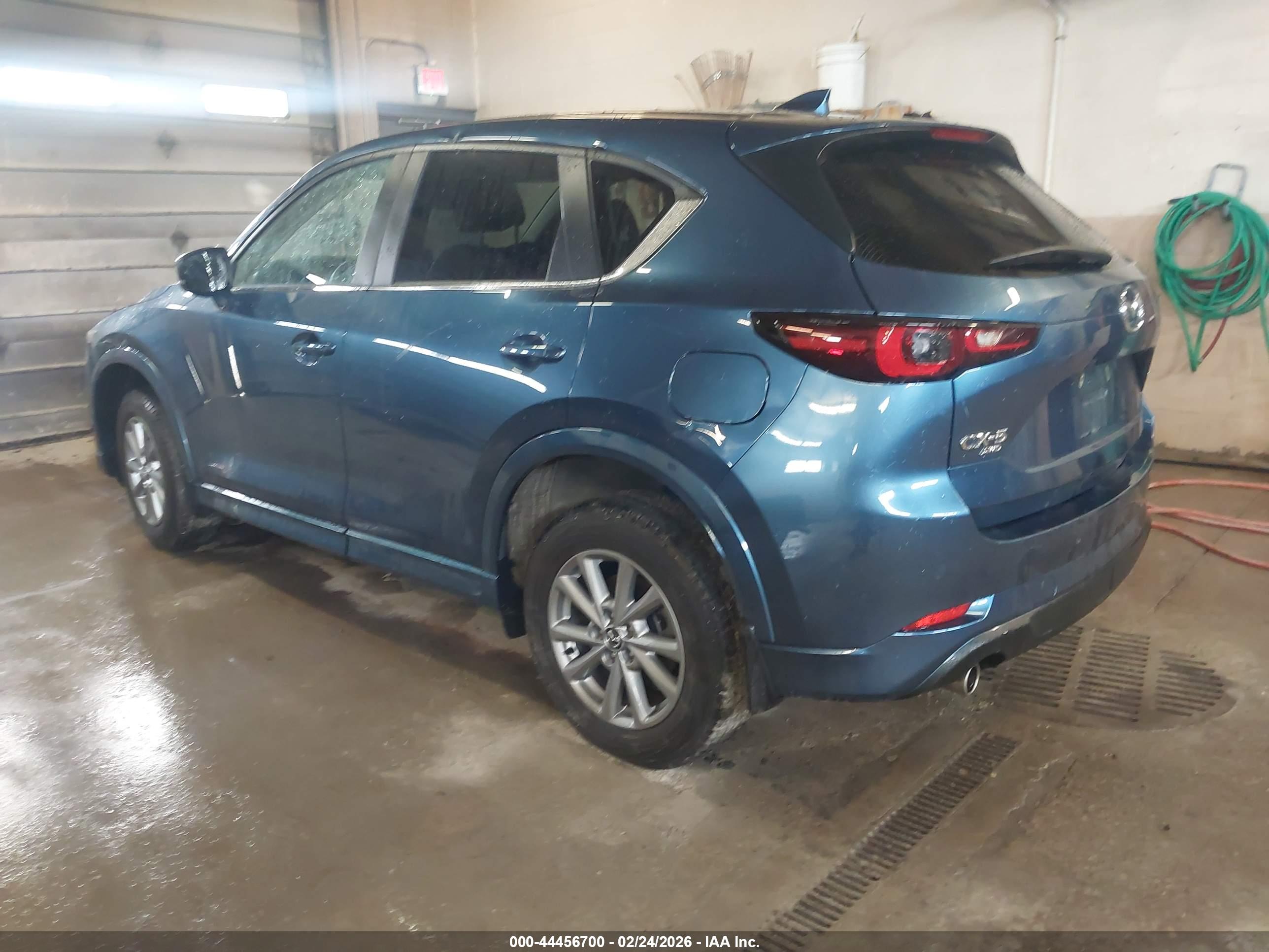 MAZDA CX-5 image 3